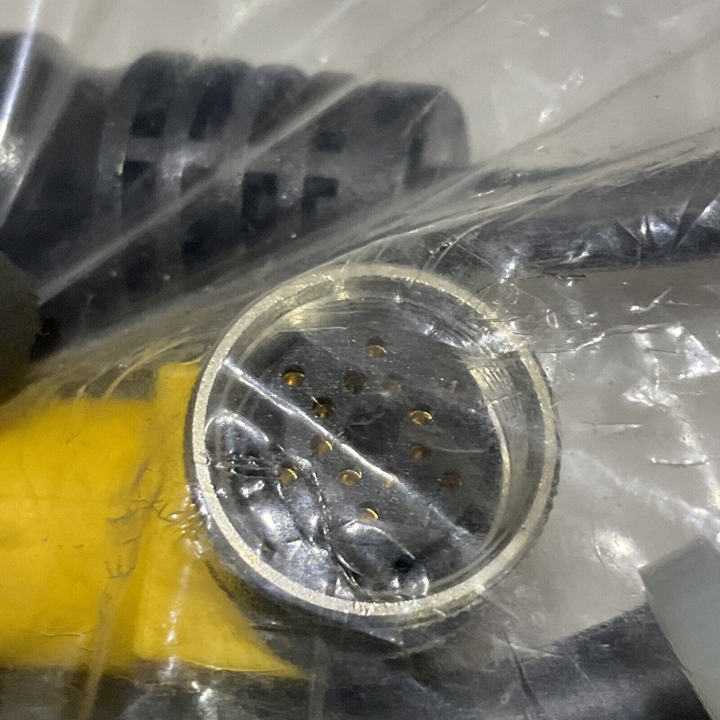 TURCK FLEXLIFE-20 10150954 W769 FDR I0 A6-J1 CABLE ASSEMBLY E54661 600V U3S