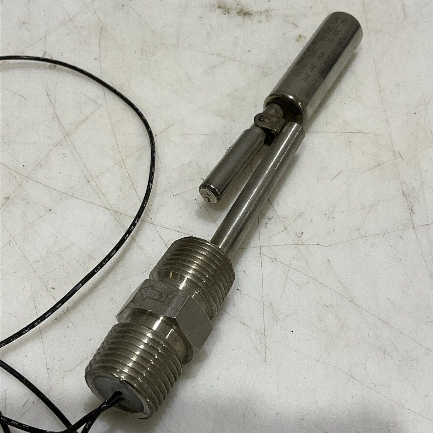 MADISON M5920 LIQUID LEVEL SWITCH 120V .28A 300 PSIG 373