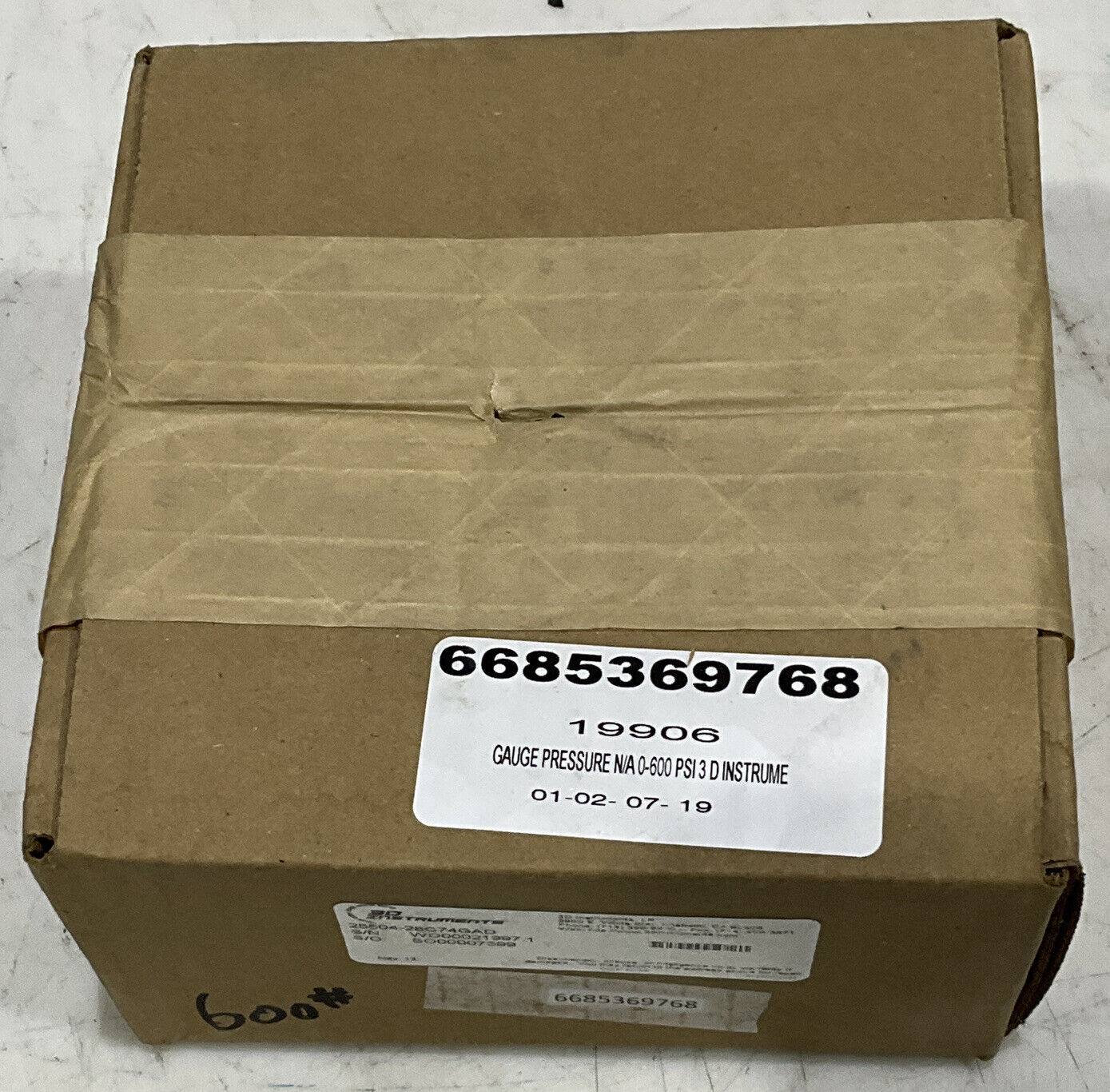 3D INSTRUMENTS 25504-28C74GAD PRESSURE GAUGE 373