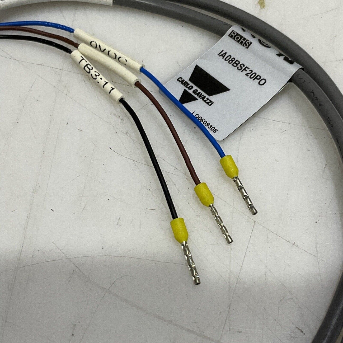 CARLO GAVAZZI IA08BSF20PO OUTER PROXIMITY SENSOR LOT OF 2 U3S
