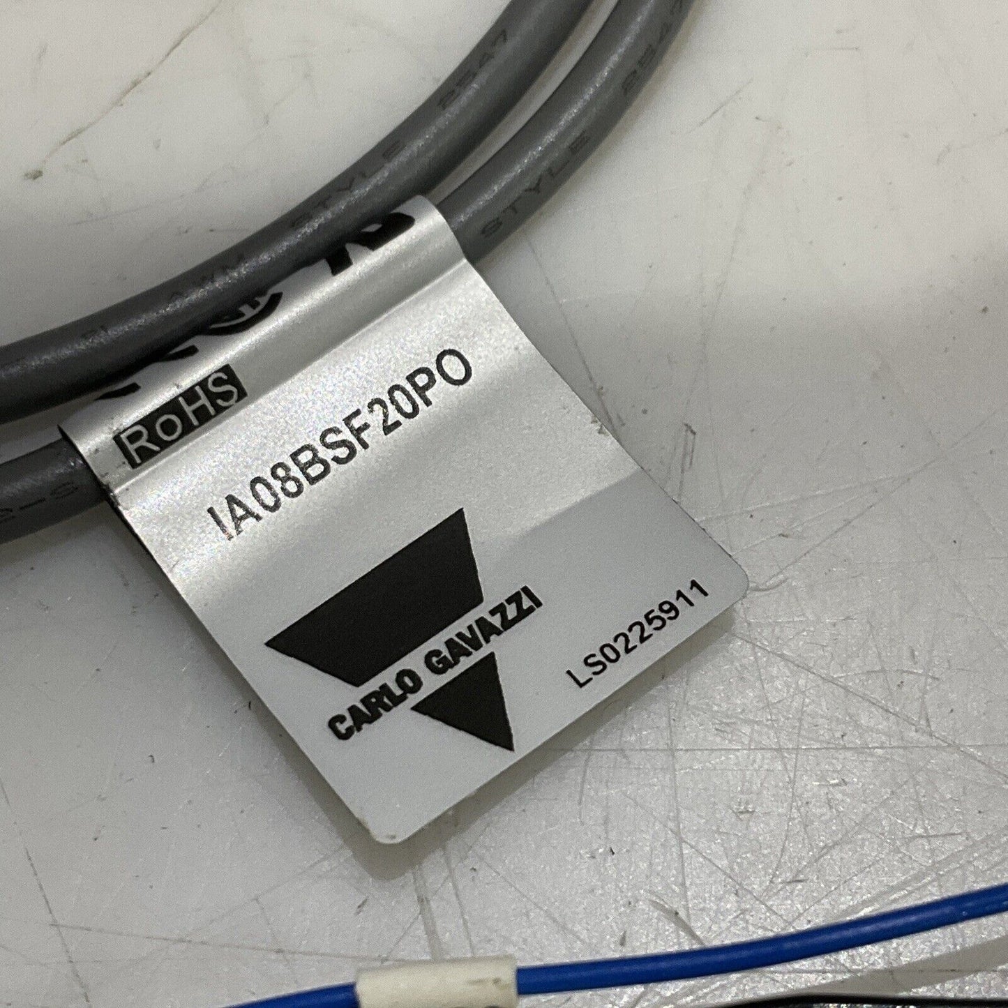 CARLO GAVAZZI IA08BSF20PO OUTER PROXIMITY SENSOR LOT OF 2 U3S