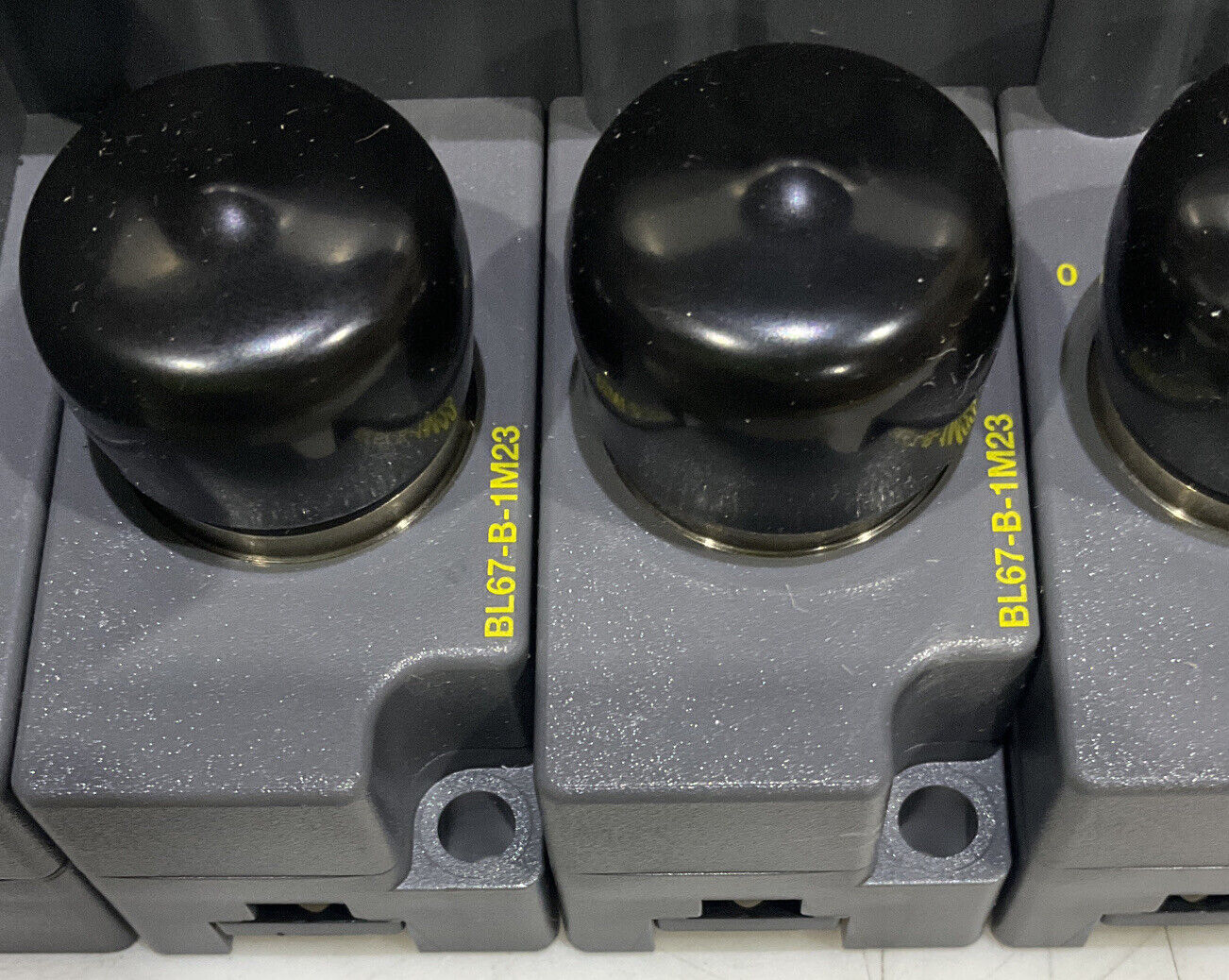 TURCK BL67 8DI-PBL67-B-1M23 BUS STOP BASE AND MODULES U3S