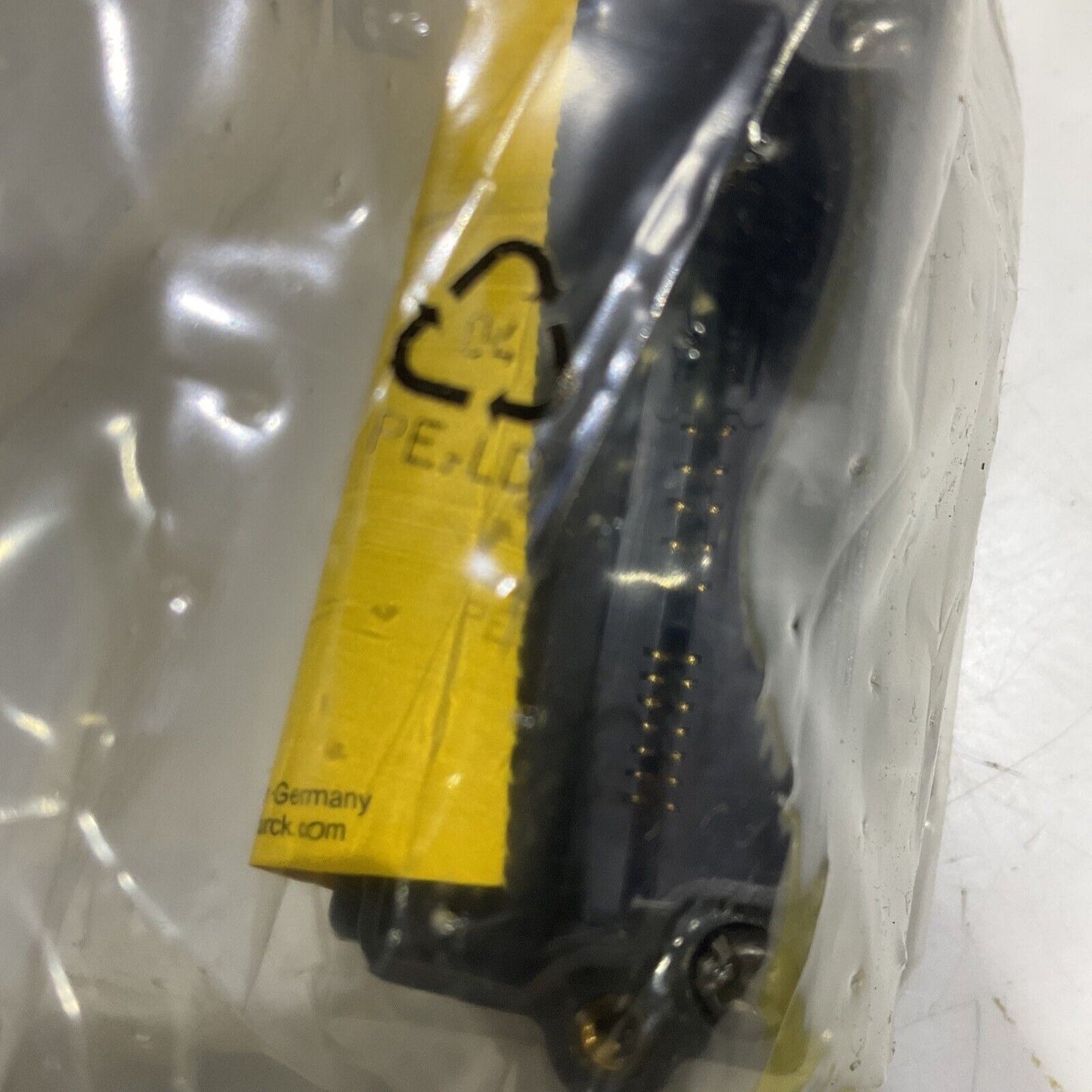 TURCK BL67-B-1M23-19 OUTPUT BASE MODULE W/ 19-PIN M23 CONNECTOR U3S