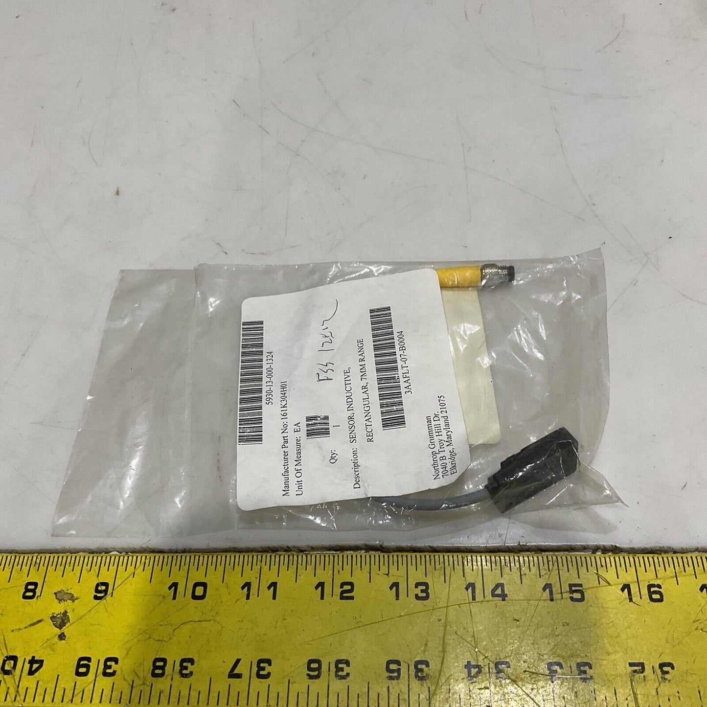 TURCK S1601666 97942-161K304H01 RECTANGULAR INDUCTIVE SENSOR 7MM U3S