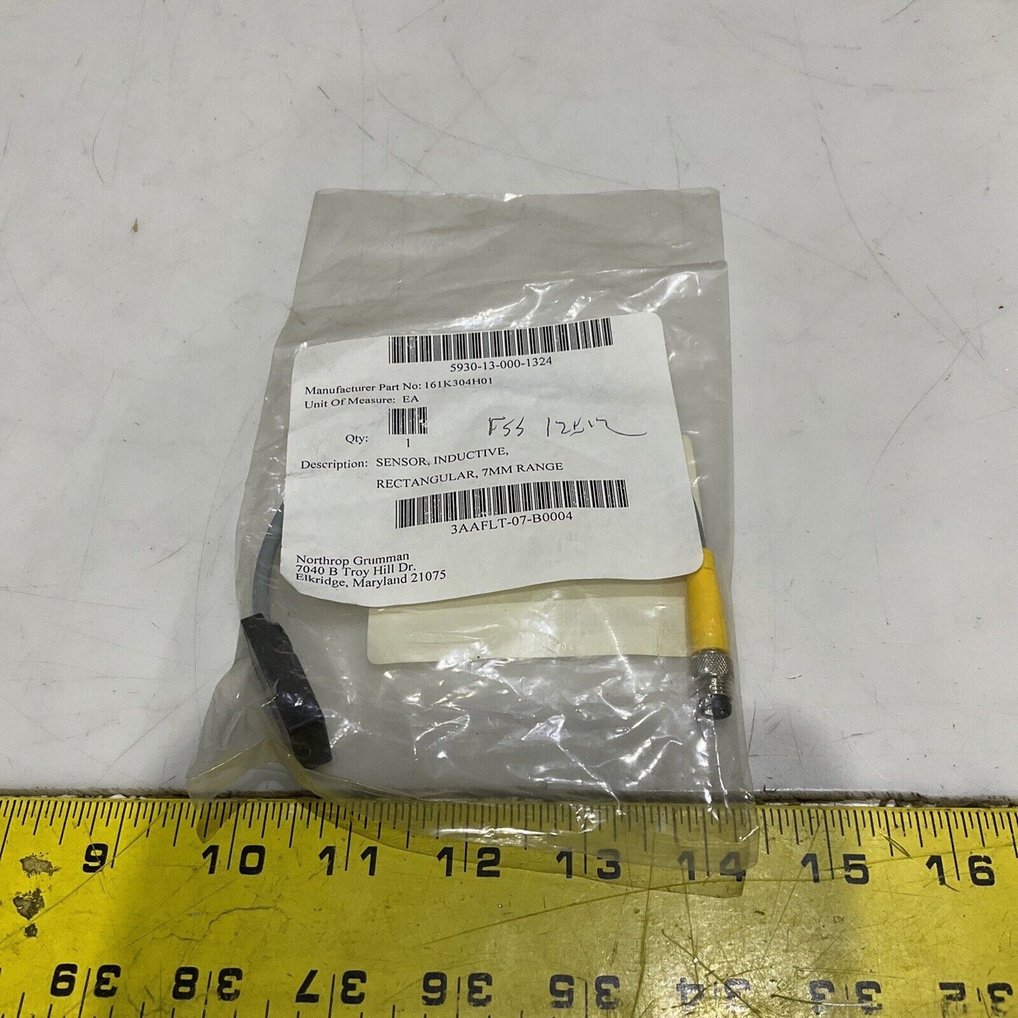 TURCK S1601666 97942-161K304H01 RECTANGULAR INDUCTIVE SENSOR 7MM U3S