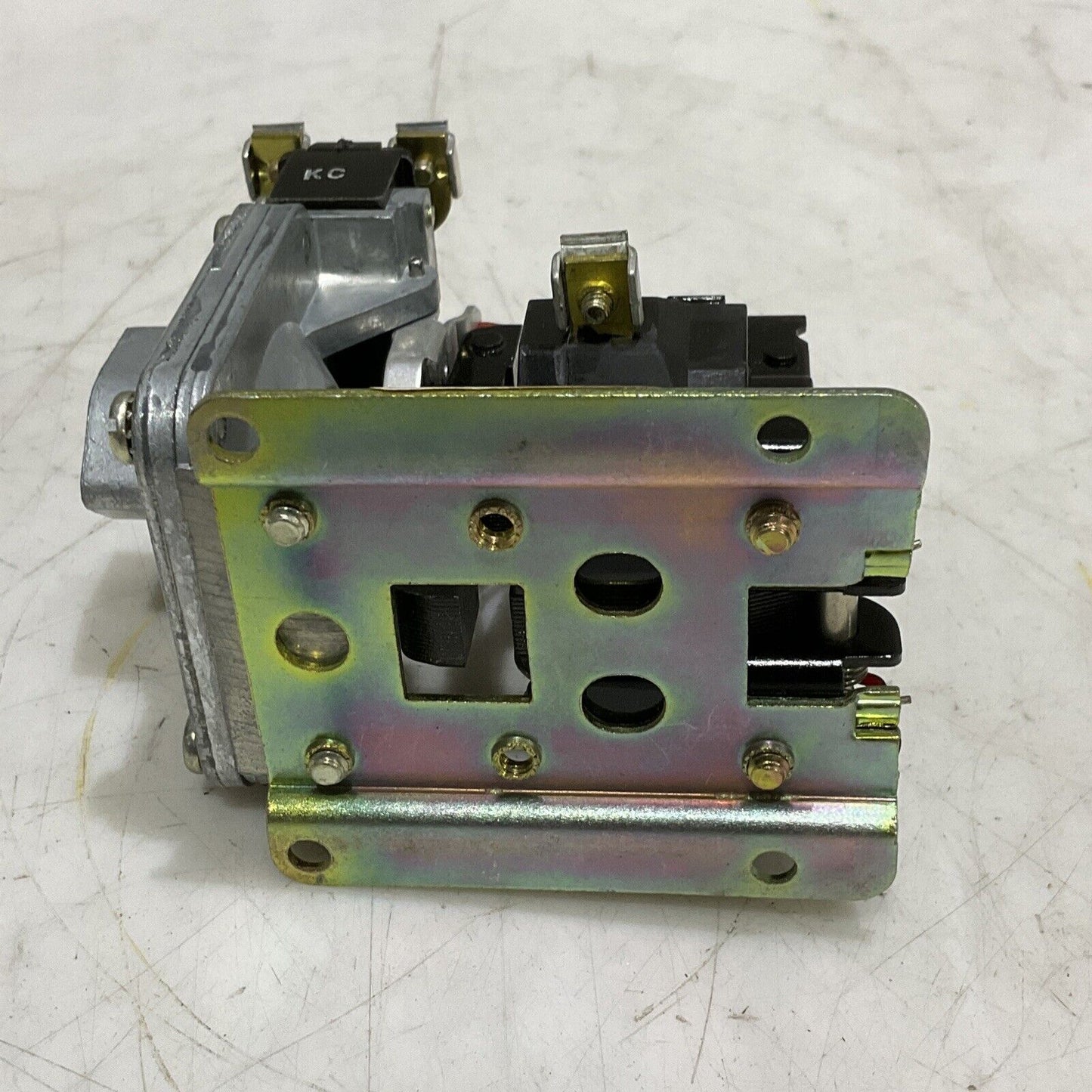 SQUARE D A0-1E 9050 TIMING RELAY SERIES C 373