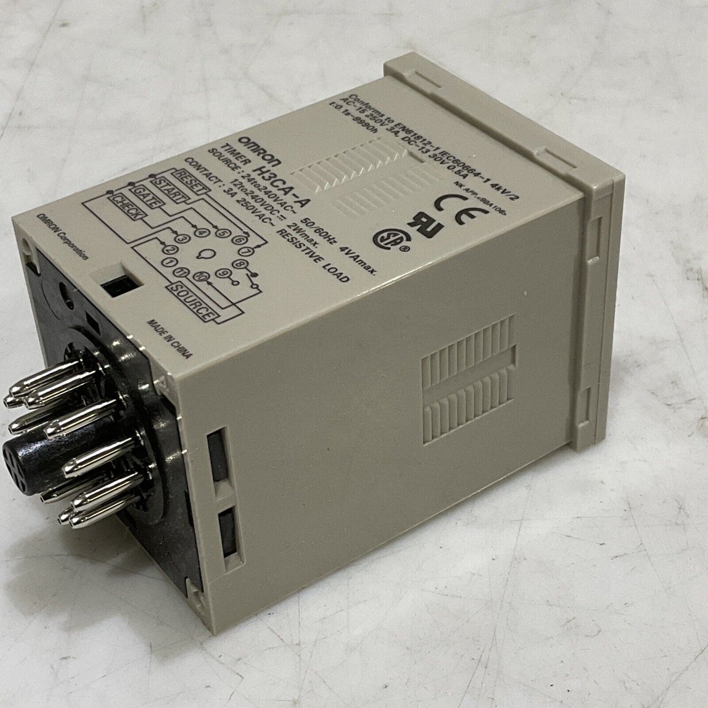 OMERON H3CA-A PROGRAMMABLE RELAY TIMER 99.9S-9990H 240V LOT OF 2 373