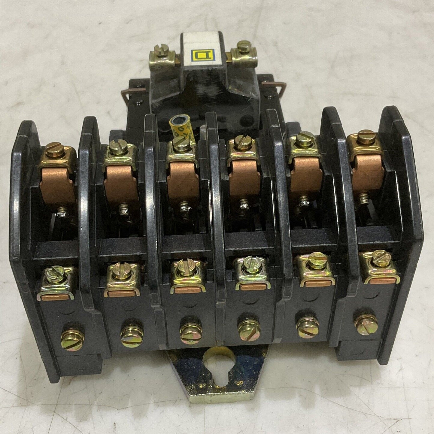 SQUARE D H0-60 AC CONTROL RELAY CLASS 8501 SERIES D 120-60/ 120-50 COIL 373