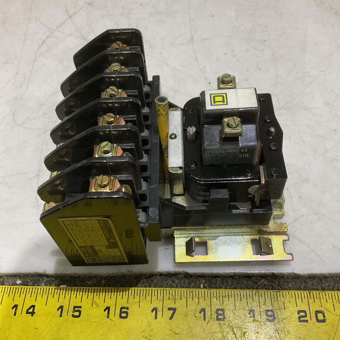 SQUARE D H0-60 AC CONTROL RELAY CLASS 8501 SERIES D 120-60/ 120-50 COIL 373