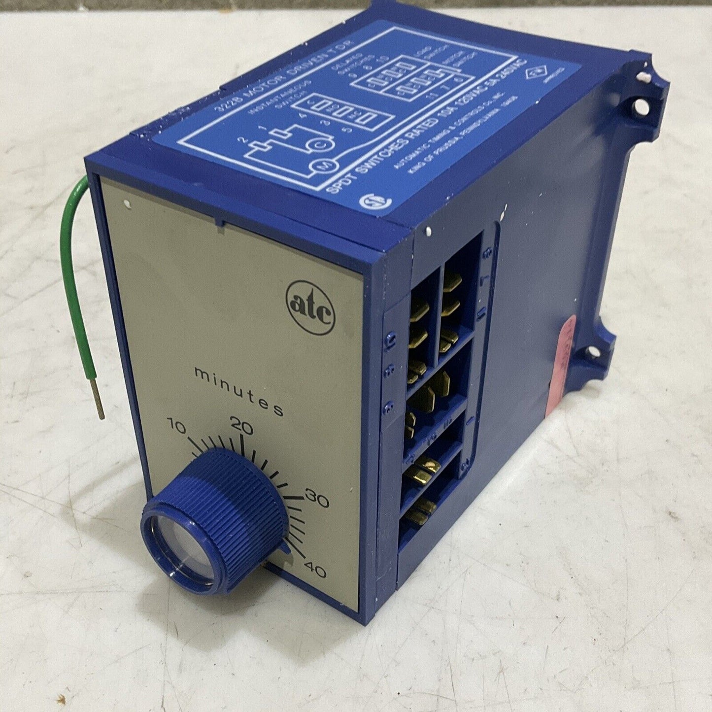 ATC AUTOMATIC TIME CONTROLS 322B 056 A 12 CS RELAY SWITCH 10A 120VAC 5A 373