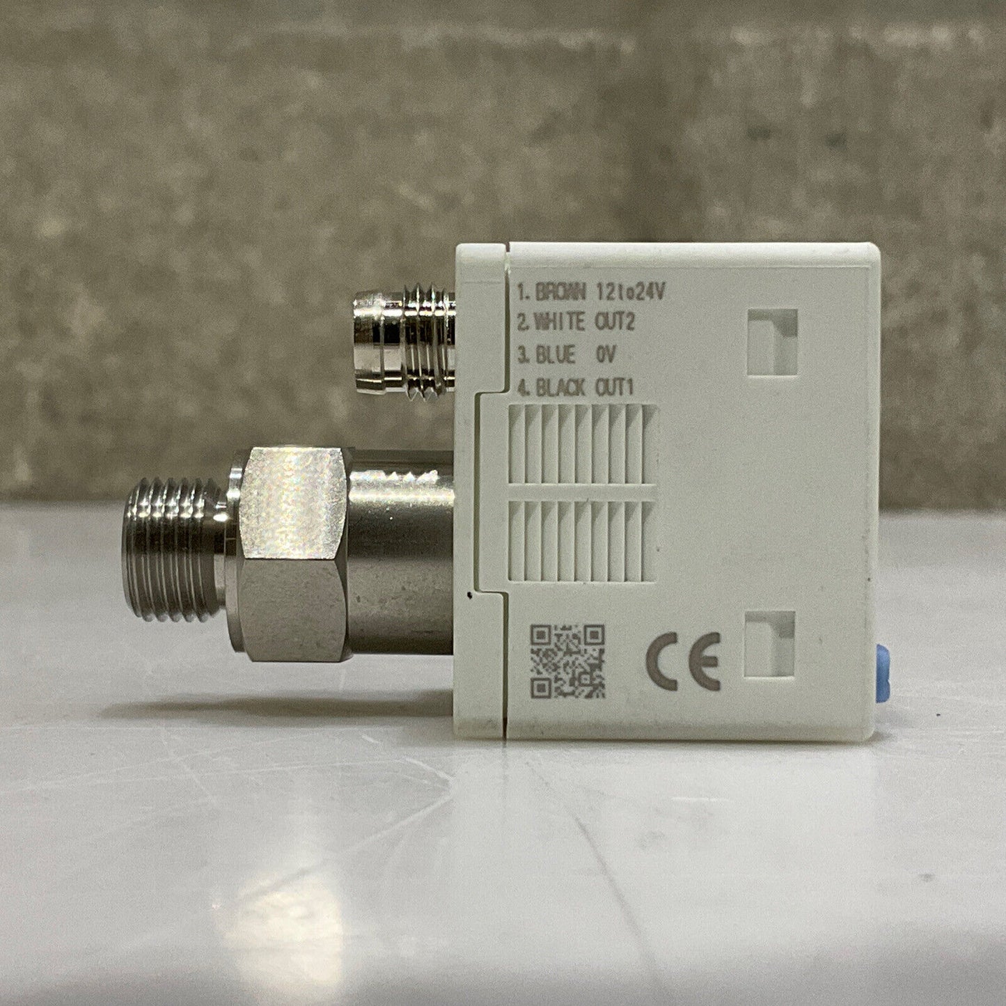 SUNX DP-111-E-P-J DIGITAL PRESSURE SENSOR DP-100 U3S