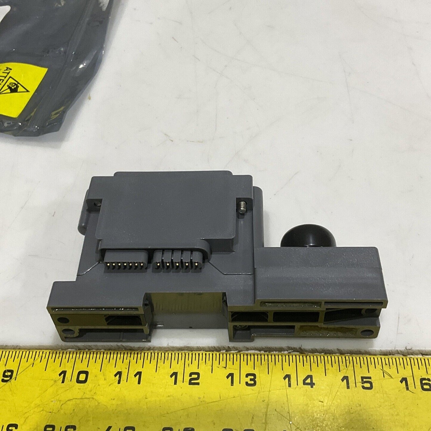TURCK BL67-B-1M23-19 BASE MODULE W/ 12 PIN M23 CONNECTOR U3S