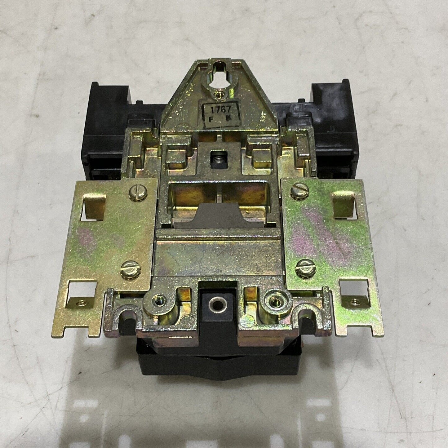 SQUARE D H0-60 AC CONTROL RELAY CLASS 8501 SERIES D 120-60/ 120-50 COIL 373