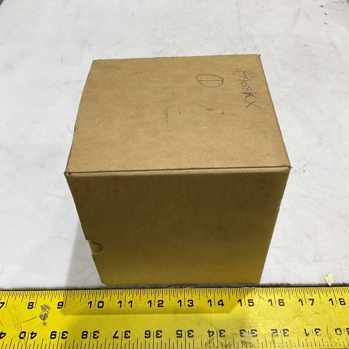 FOXBORO G0108KX SINGLE SPEED DRIVE ASSEMBLY 220S-4F6 STYLE C 3/4 24V 60HZ 373