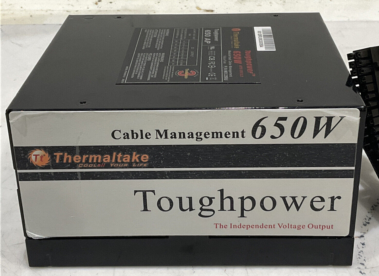 TOUGHPOWER 650W W0128RU CABLE MANAGEMENT POWER SUPPLY U3S