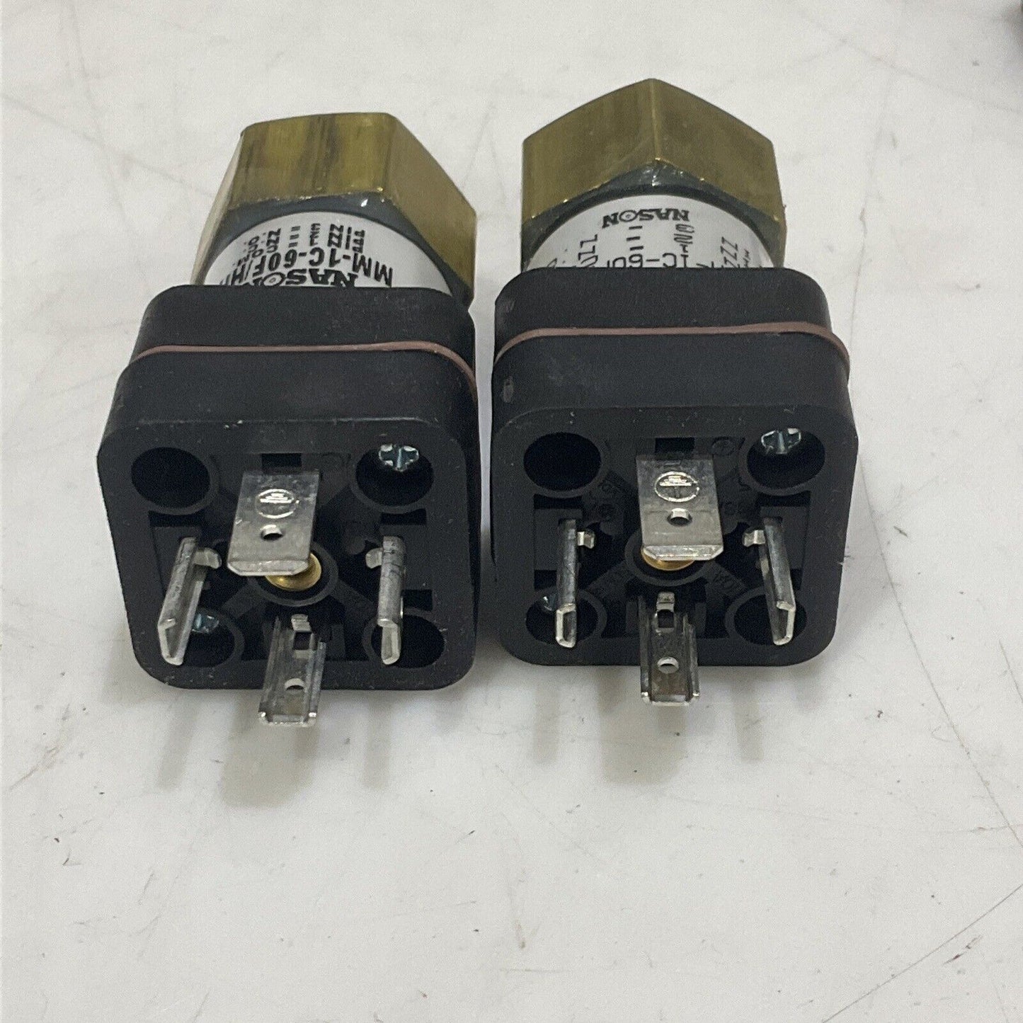 NASON MM-1C-60F/HH LOW PRESSURE SWITCH LOT OF 2 U3S