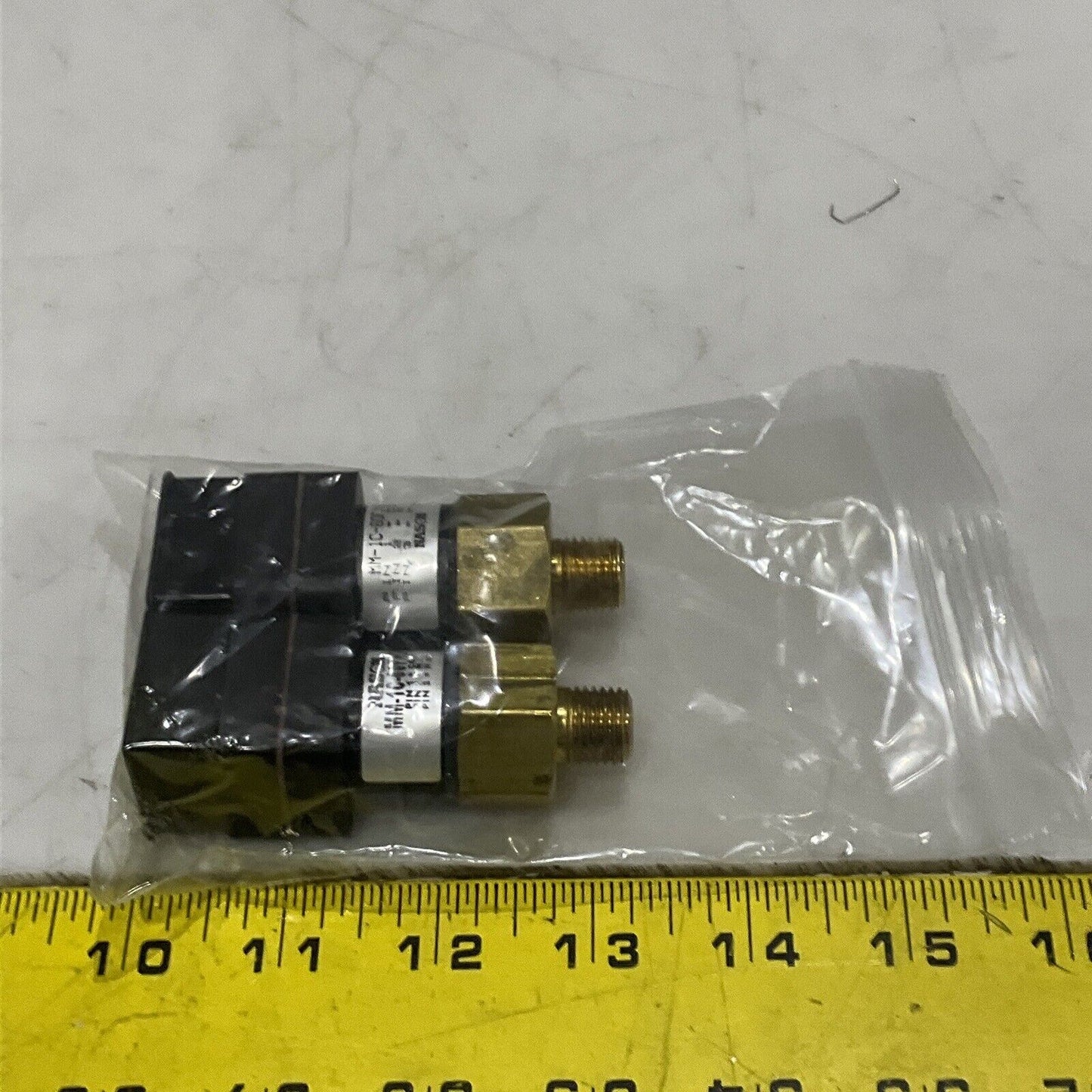 NASON MM-1C-60F/HH LOW PRESSURE SWITCH LOT OF 2 U3S
