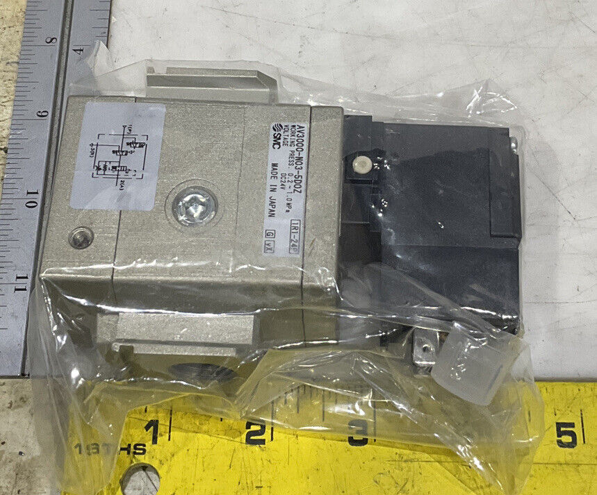 SMC AV3000-N03-5D0Z SOFT START-UP VALVE U3S