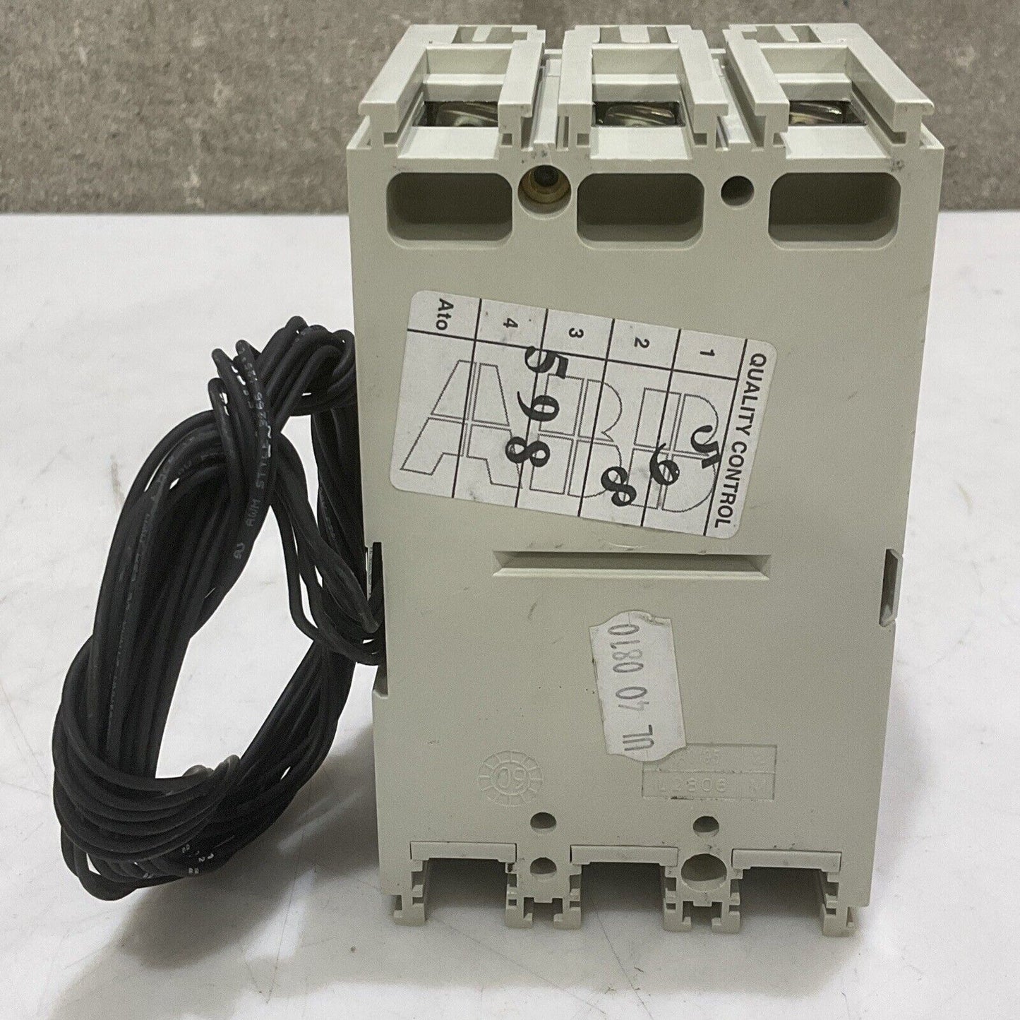ABB SACE T1N SACE TMAX T1N CIRCUIT BREAKER 40A 3POLE U3S