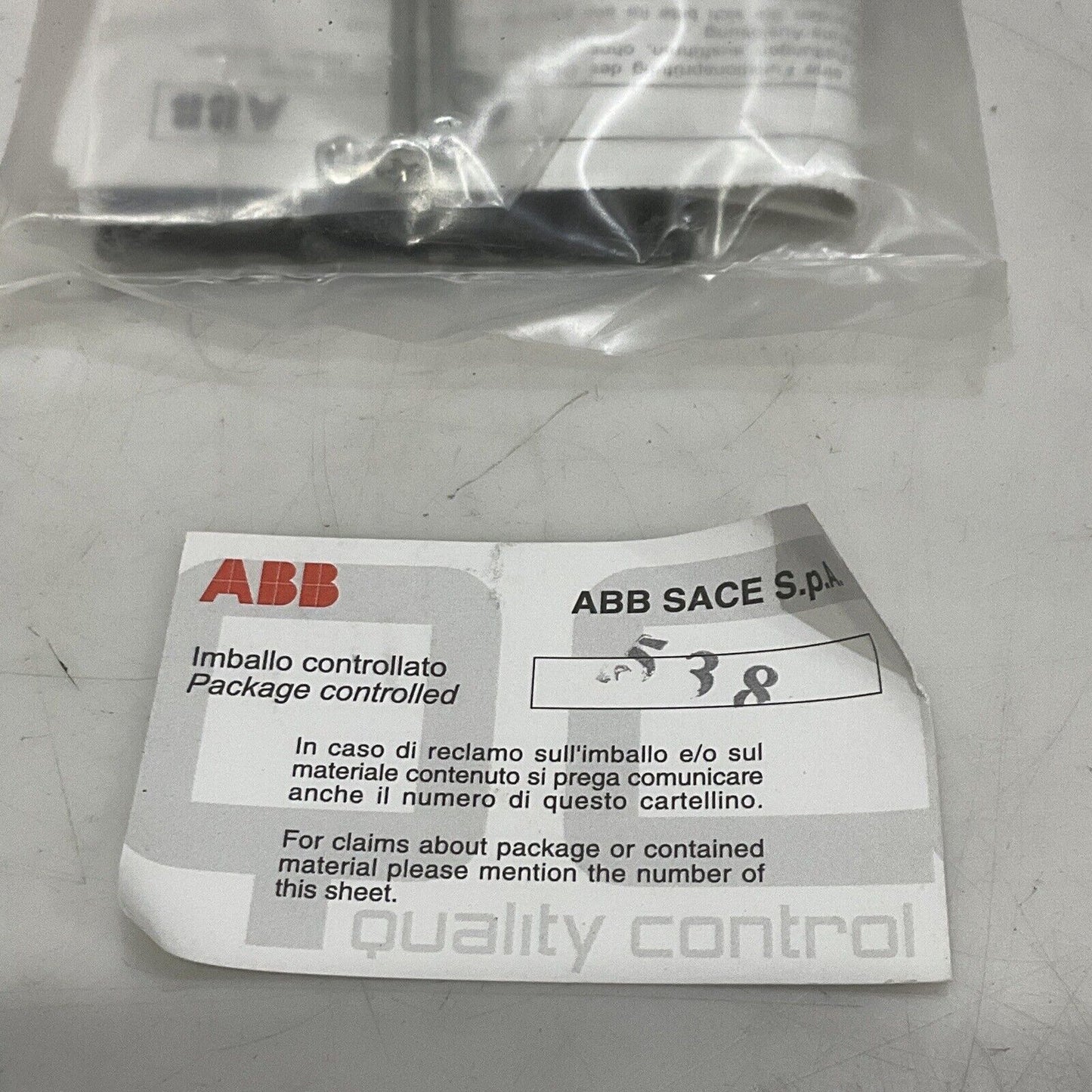 ABB SACE T1N SACE TMAX T1N CIRCUIT BREAKER 40A 3POLE U3S