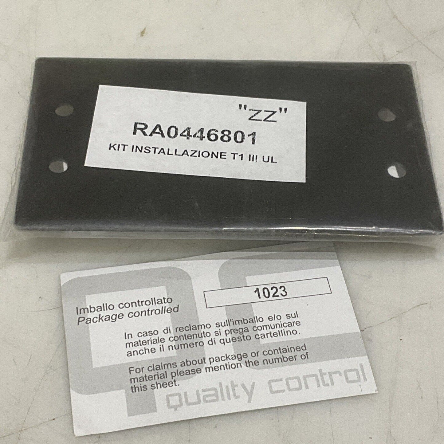 ABB SACE T1N 100 SACE TMAX T1N040TLA CIRCUIT BREAKER 40A 3POLE U3S