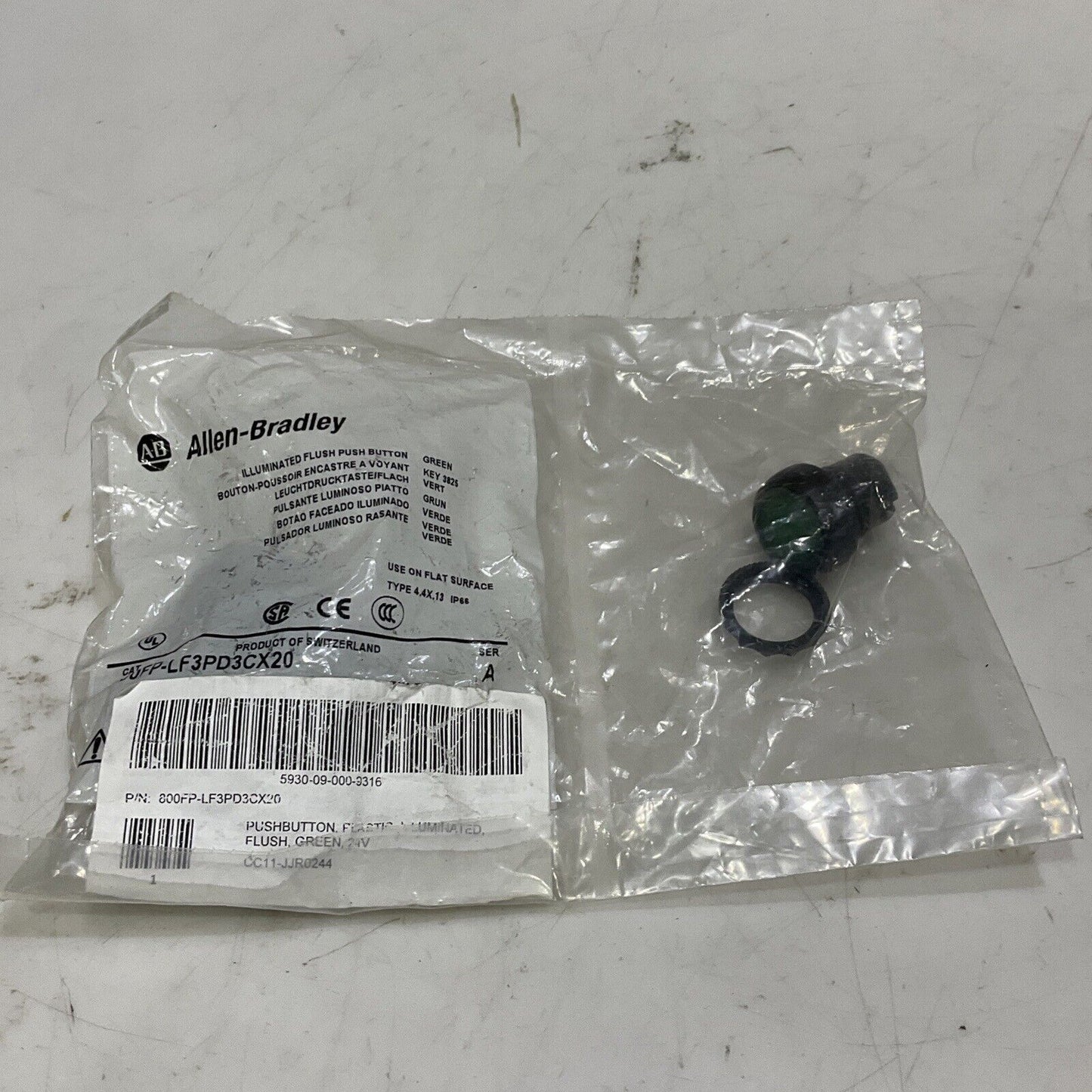 AB ALLEN BRADLEY 800FP-LF3PD3CX20 FLUSH PUSH BUTTON LIGHT GREEN 24V U3S