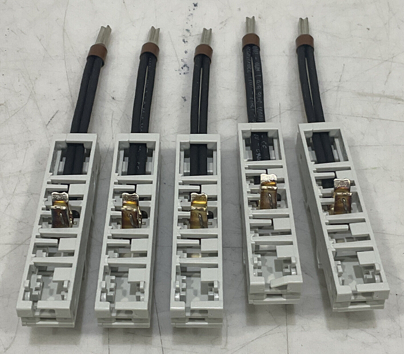 ABB ZLS167 BUS STAB ADAPTER LOT OF 5 U3S