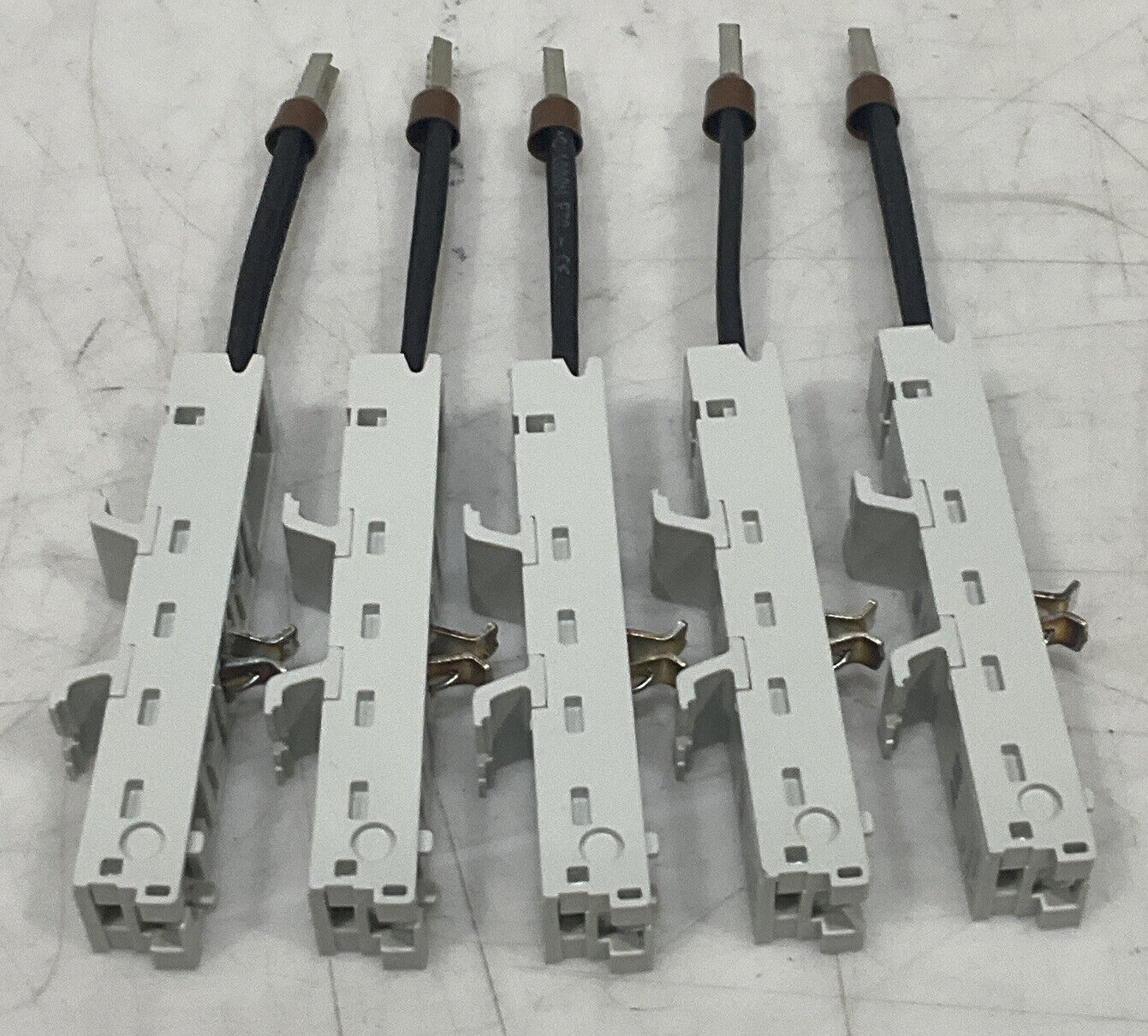 ABB ZLS167 BUS STAB ADAPTER LOT OF 5 U3S