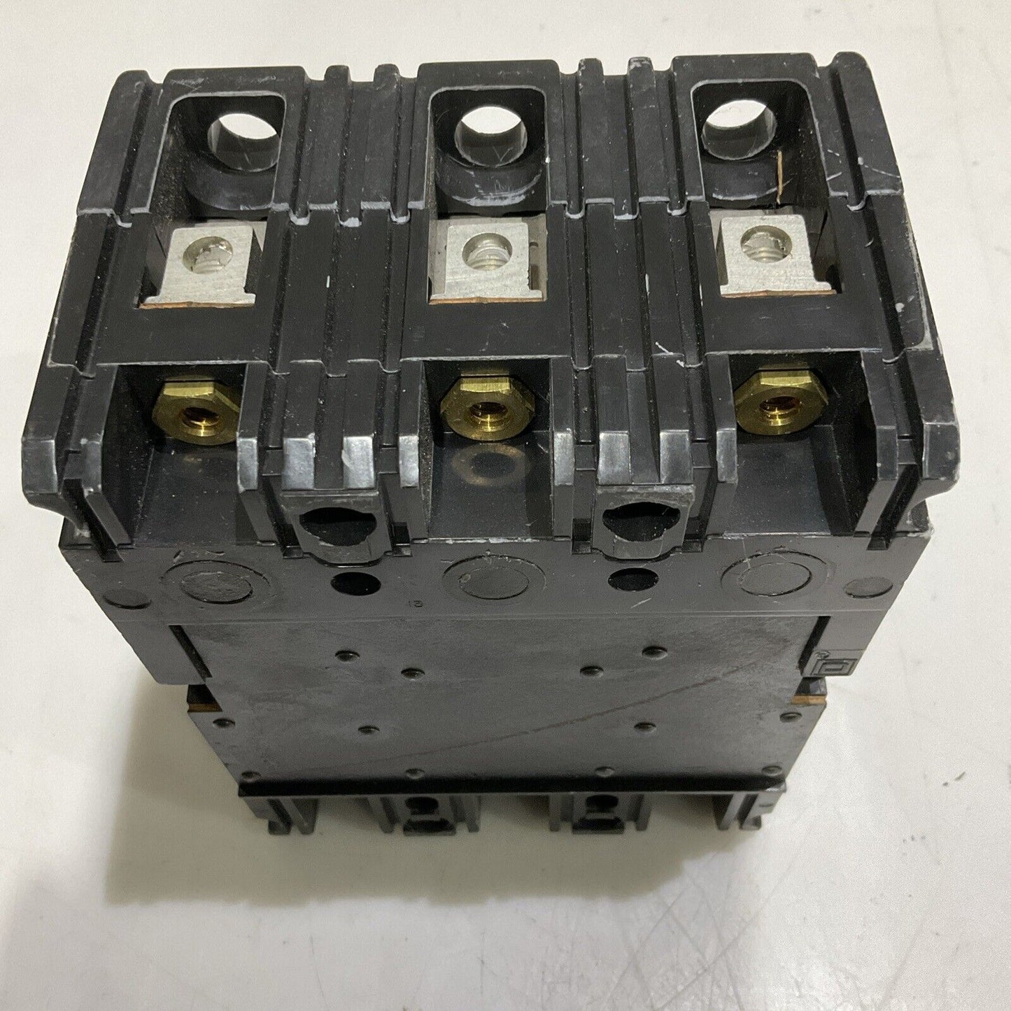 SQUARE D MAG-GARD FH 7 A CIRCUIT BREAKER 600V U4M