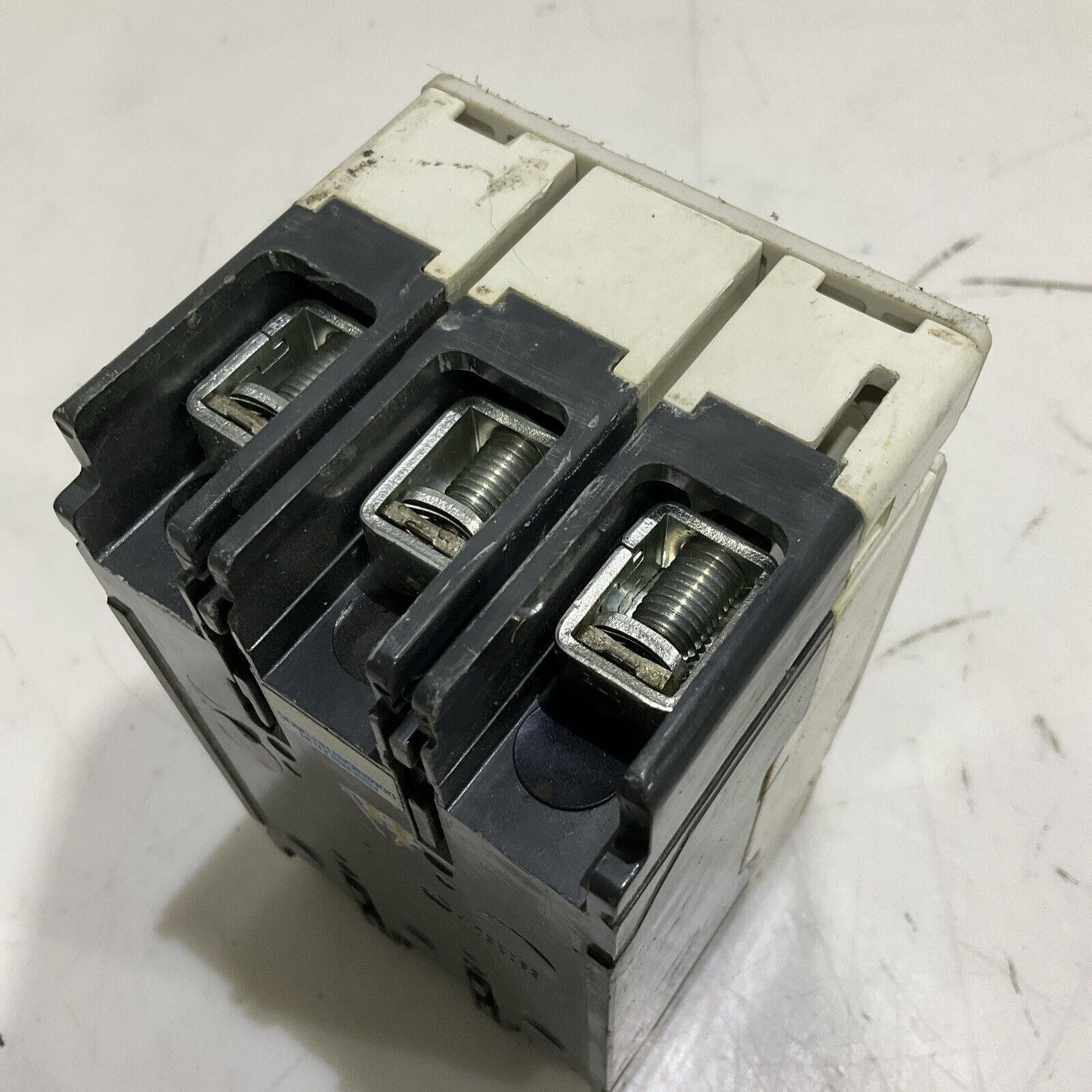 AB ALLEN BRADLEY 140U-H3 140U-H3C3-C20 MOLDED CASE CIRCUIT BREAKER 20A U4M