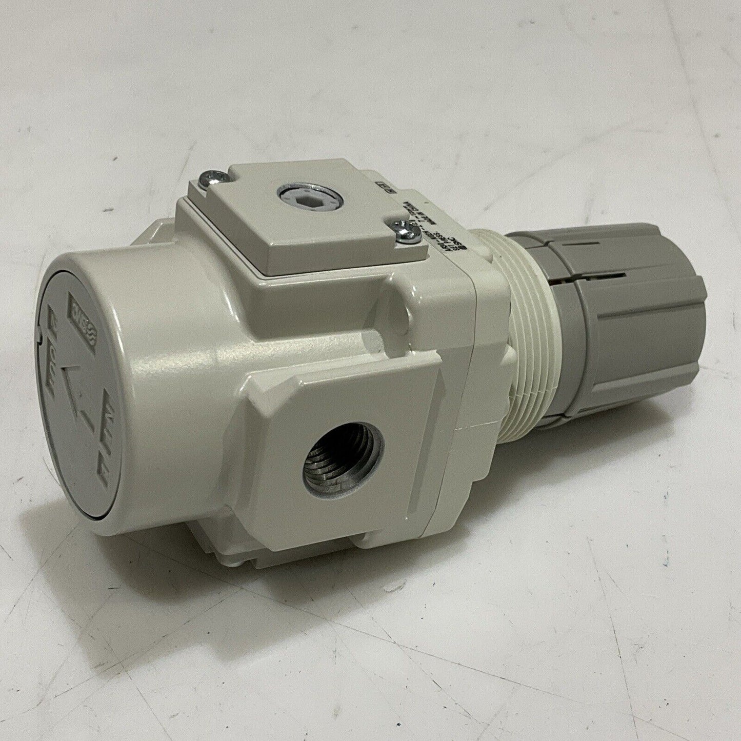 SMC AR30-N02H-Z-B PNEUMATIC REGULATOR 7-125PSI U4M