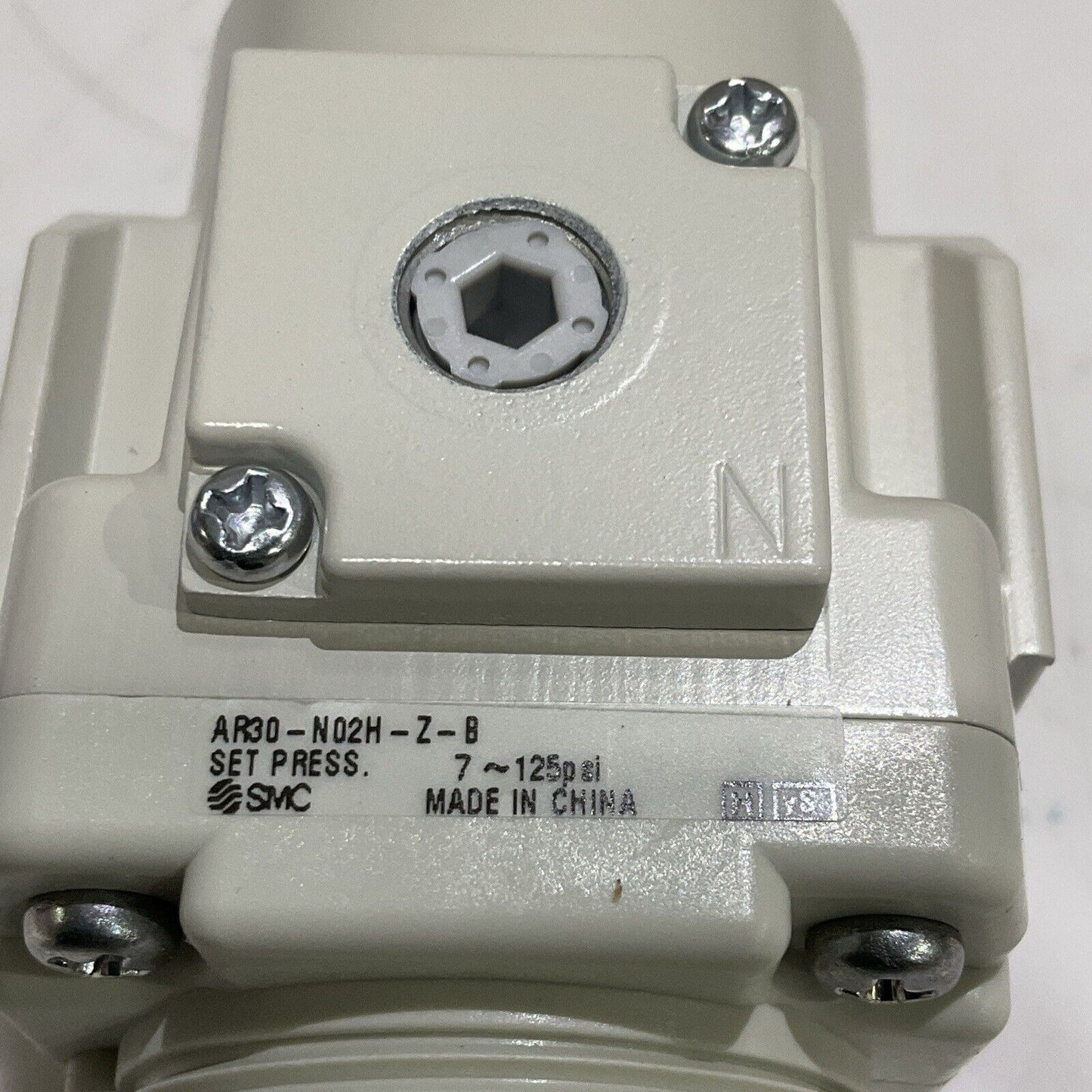 SMC AR30-N02H-Z-B PNEUMATIC REGULATOR 7-125PSI U4M