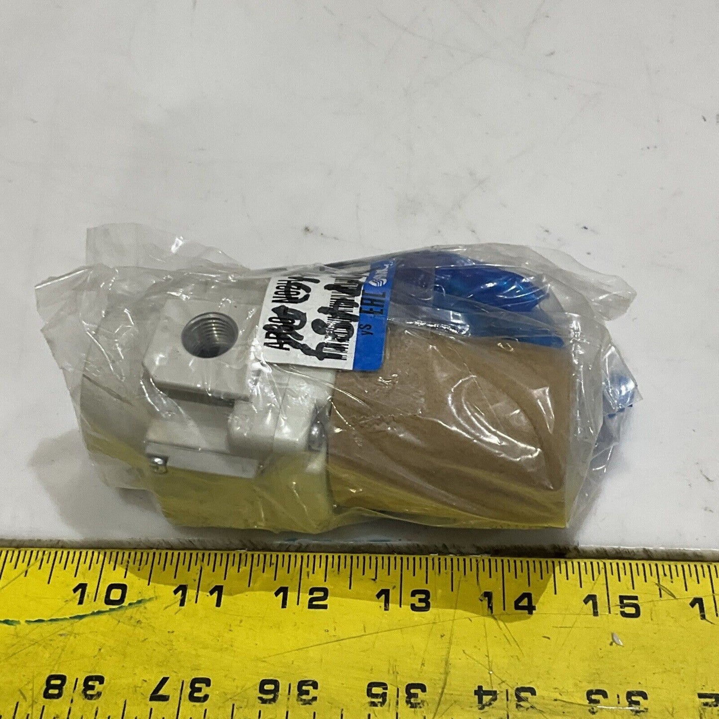 SMC AR30-N02H-Z-B PNEUMATIC REGULATOR 7-125PSI U4M