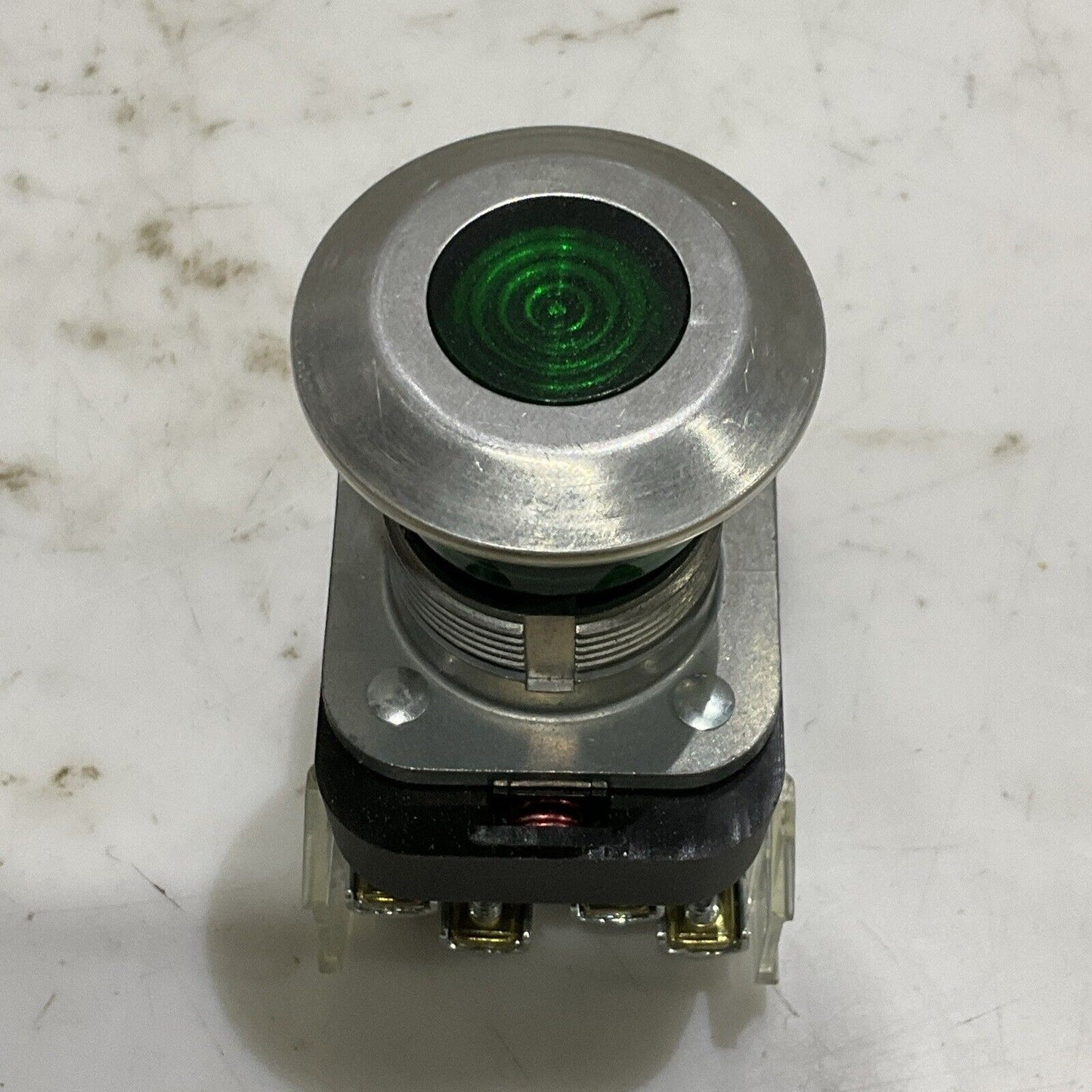 AB ALLEN BRADLEY 800TC-N374 PUSH BUTTON PILOT LIGHT 130V 50/60HZ U4M