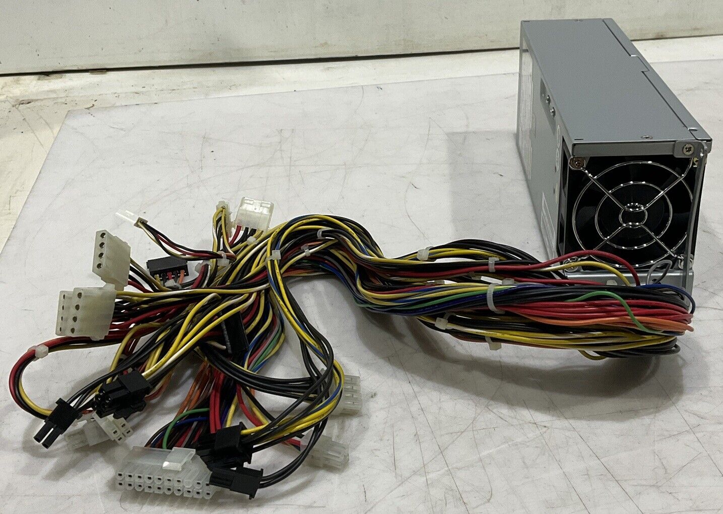 SPARKLE POWER SPI700W7BB SWITCHING POWER SUPPLY U3S
