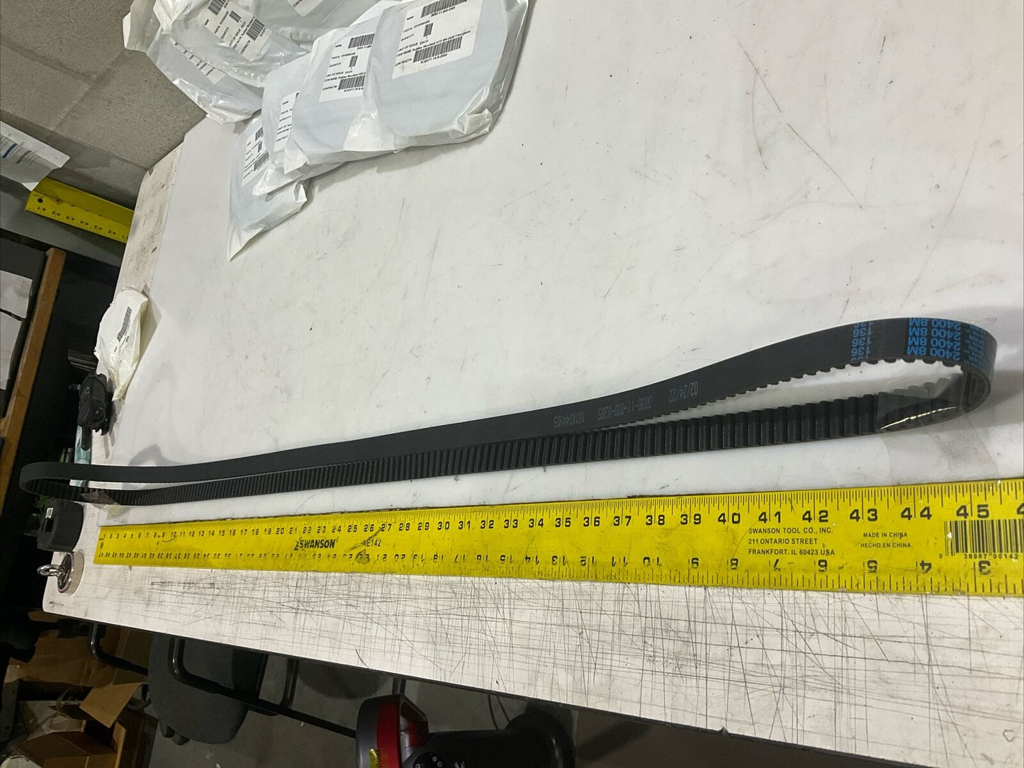 MEGADYNE 2400 8M HTD FIBERGLASS RUBBER MOLDED TIMING BELT LOT OF 11 U3S