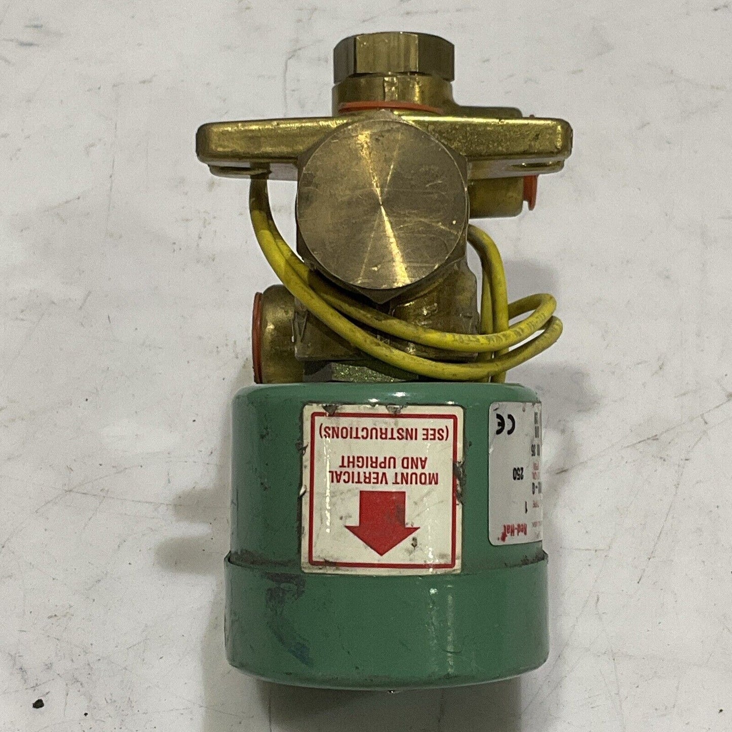 ASCO 8300D9G 306682-G SOLENOID VALVE 250 PSI 28W 3/8 PIPE