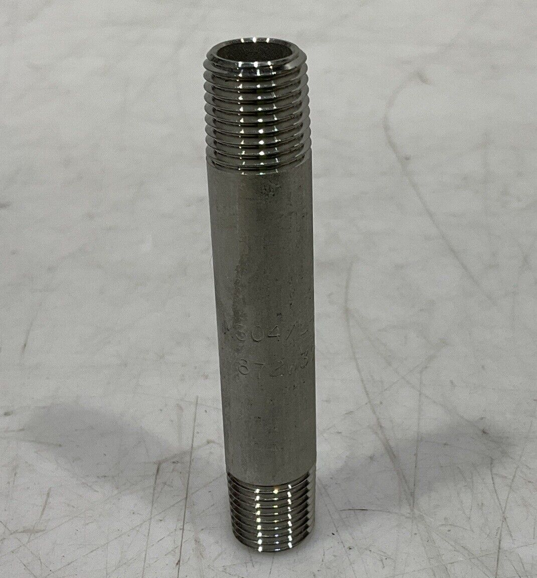 MERIT BRASS MB-872W3028 M304/L40MB SS THREADED PIPE NIPPLE LOT OF 24 554