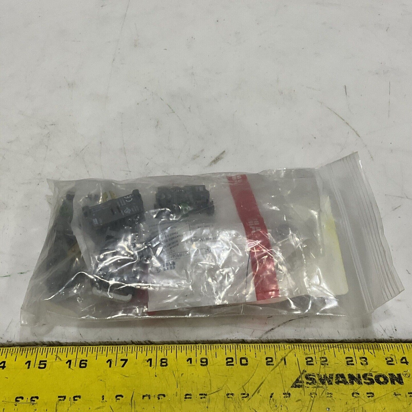 ABB MCBH-101 MP1-11G PUSH BUTTON KIT U3S