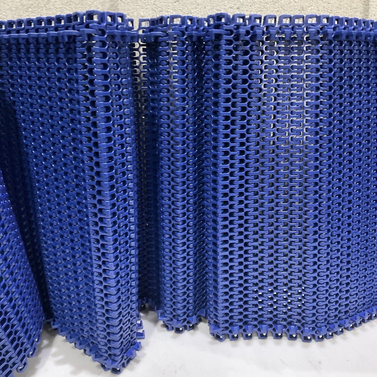 INTERLOX 52495514 SER. 2400 RADIUS FLUSH GRID W/HOLD DOWN 20" U4M