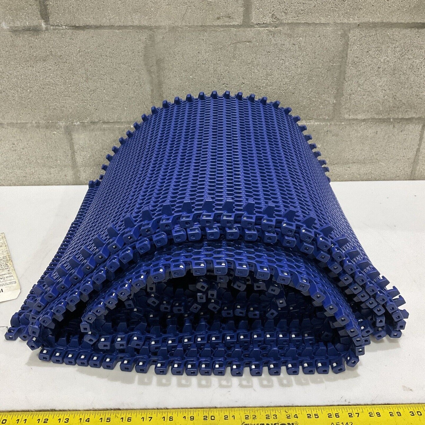 INTERLOX 52495514 SER. 2400 RADIUS FLUSH GRID W/HOLD DOWN 20" U4M