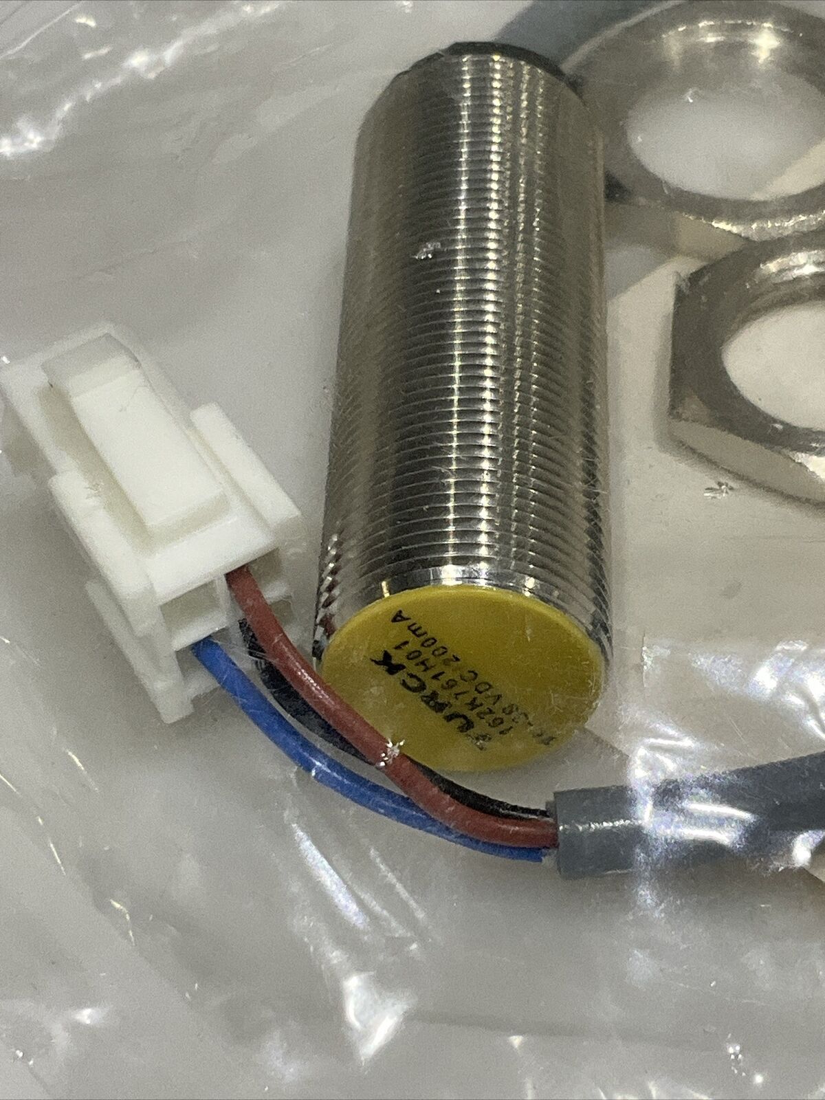 TURCK BI8-G18-AP6X-0.2/CS11243 INDUCTIVE PROXIMITY SENSOR LOT OF 4 U3S