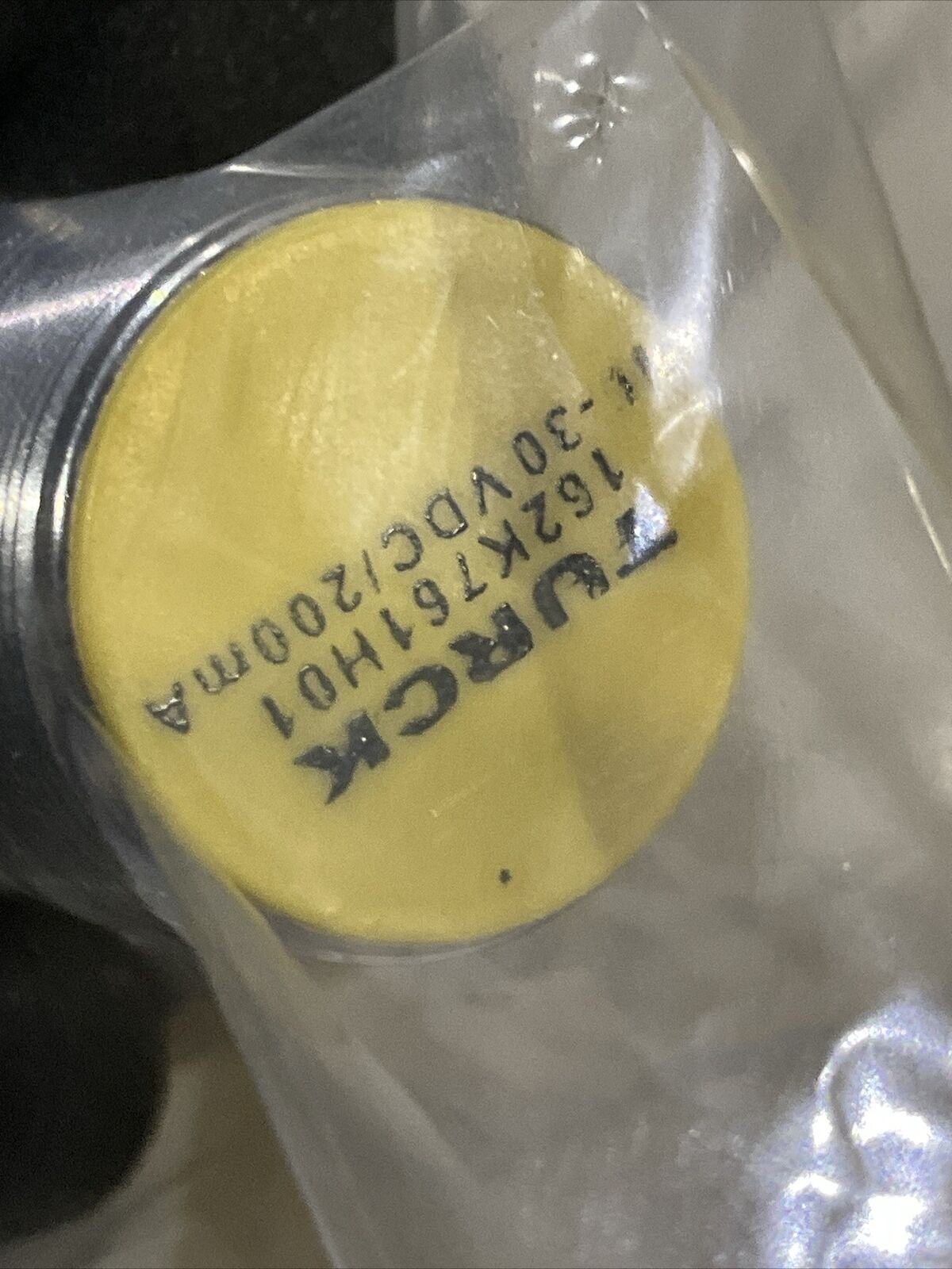 TURCK BI8-G18-AP6X-0.2/CS11243 INDUCTIVE PROXIMITY SENSOR LOT OF 4 U3S