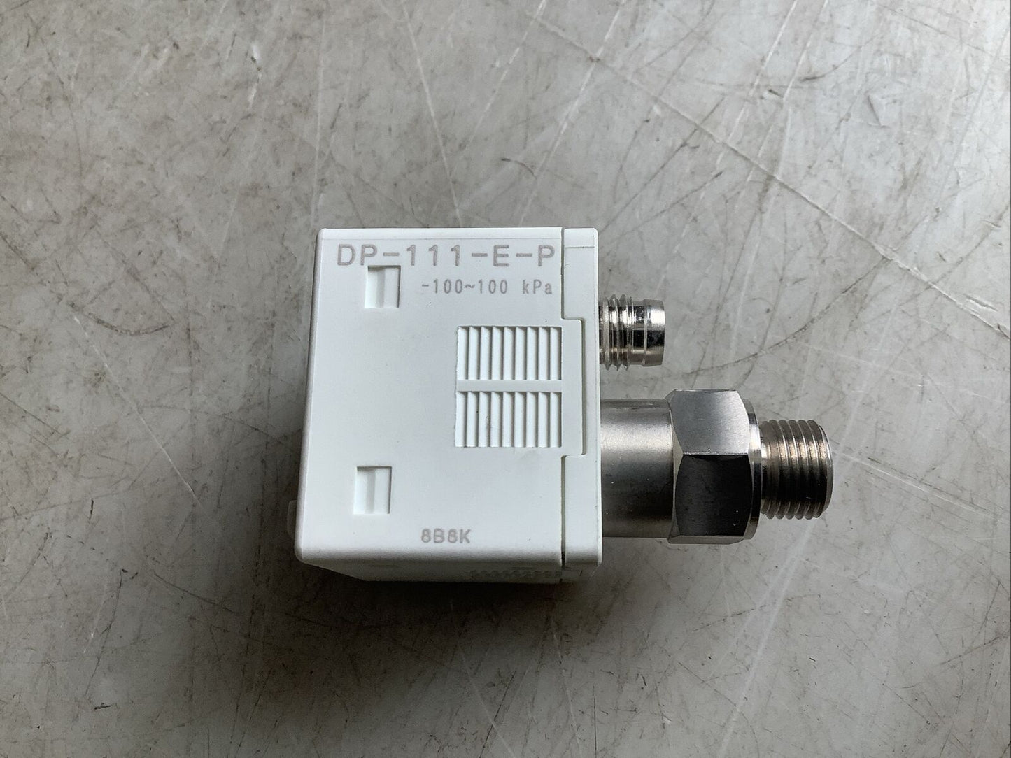 SUNX DP-111-E-P DIGITAL PRESSURE SENSOR DP-100 U3S