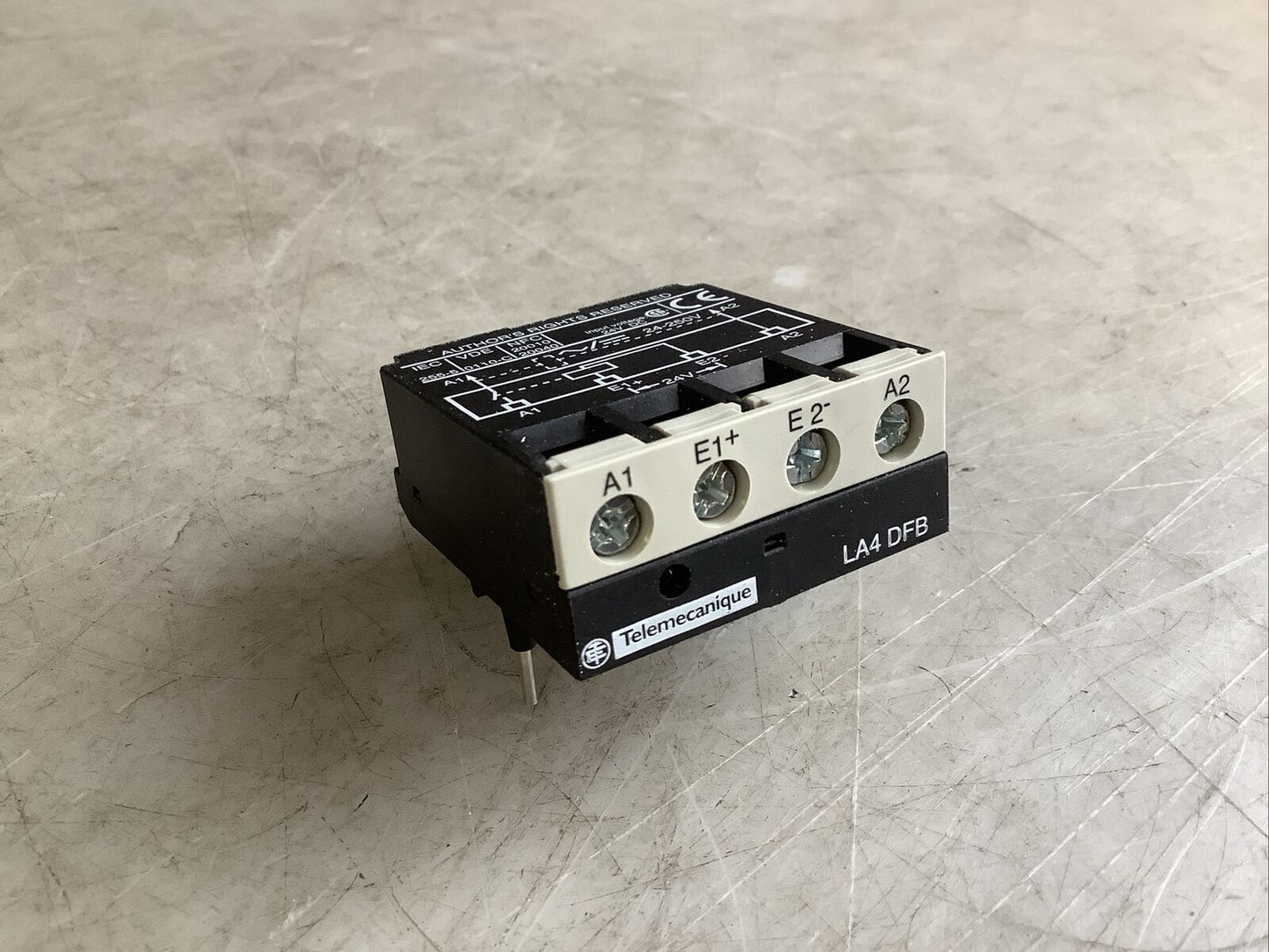 TELEMECANIQUE LA4 DFB INTERFACE AMPLIFIER MODULE 24VDC U3S - LOT OF 2