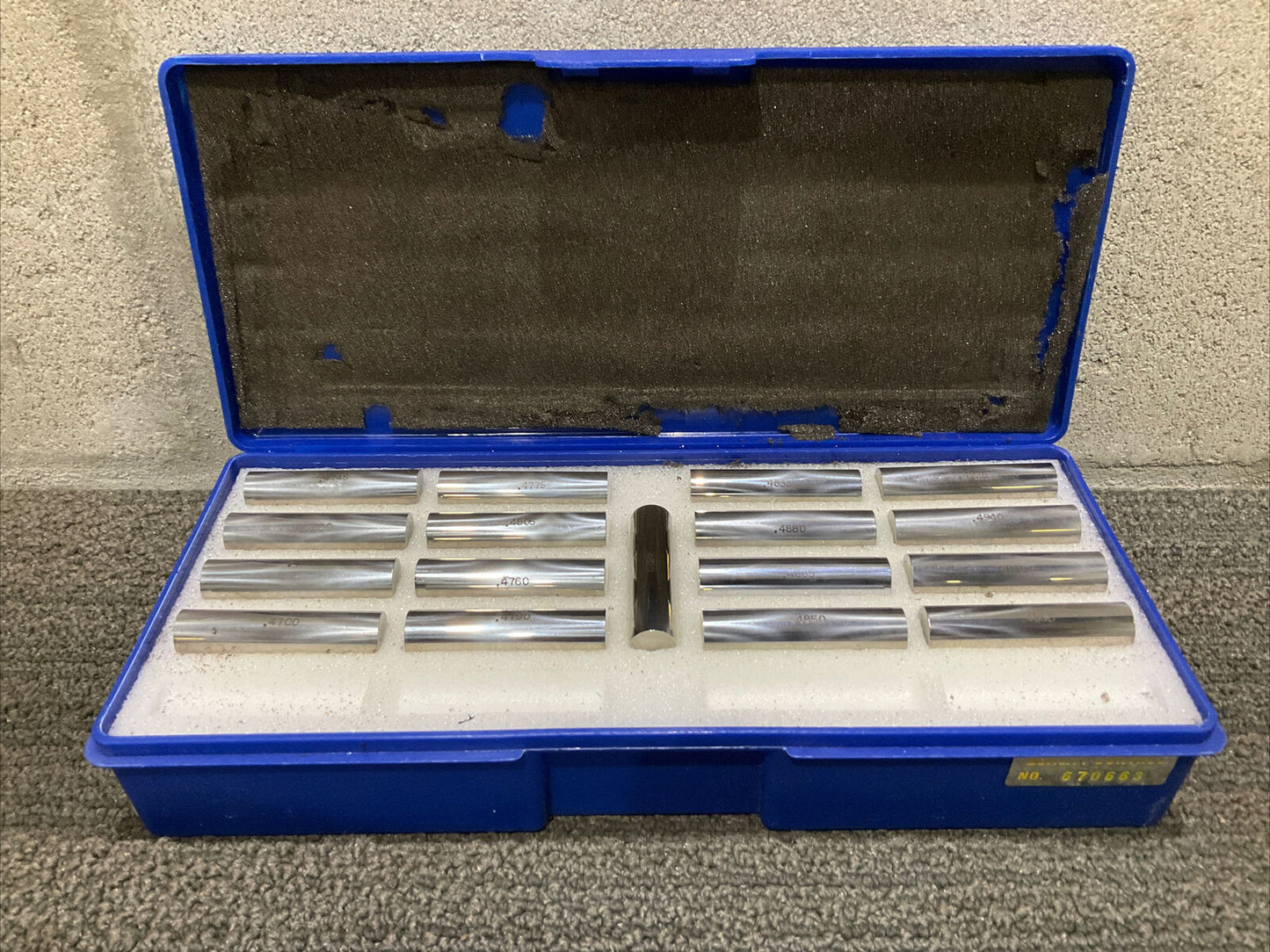 VAN KEUREN .4700-.4940 17 PIECE PIN GAUGE SET 333