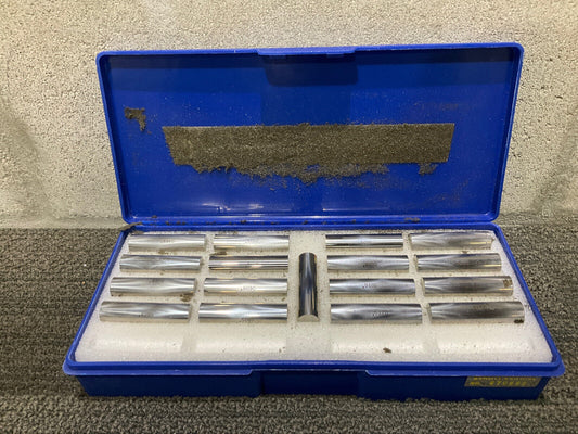 VAN KEUKREN .4940-.5180 17 PIECE GAUGE PIN SET 333
