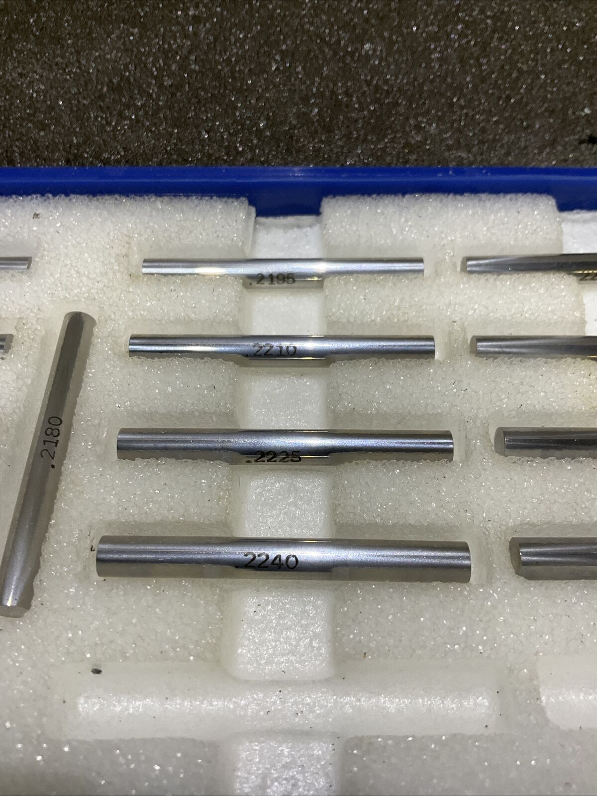 VAN KEUREN .2060-.2300 17 PIECE PIN GAUGE SET 333