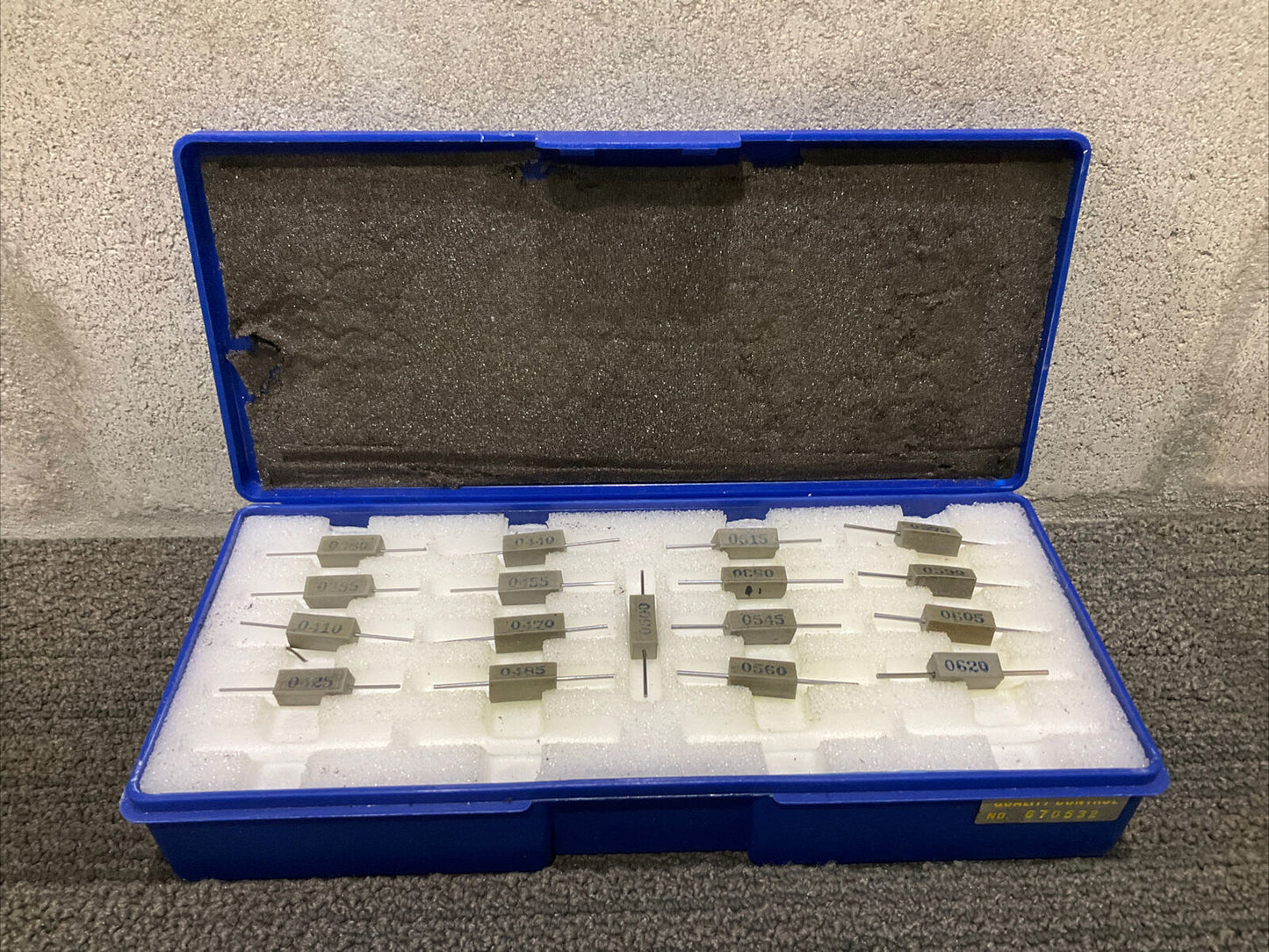VAN KEUREN .0380-.0620 17 PIECE PIN GAUGE SET  333