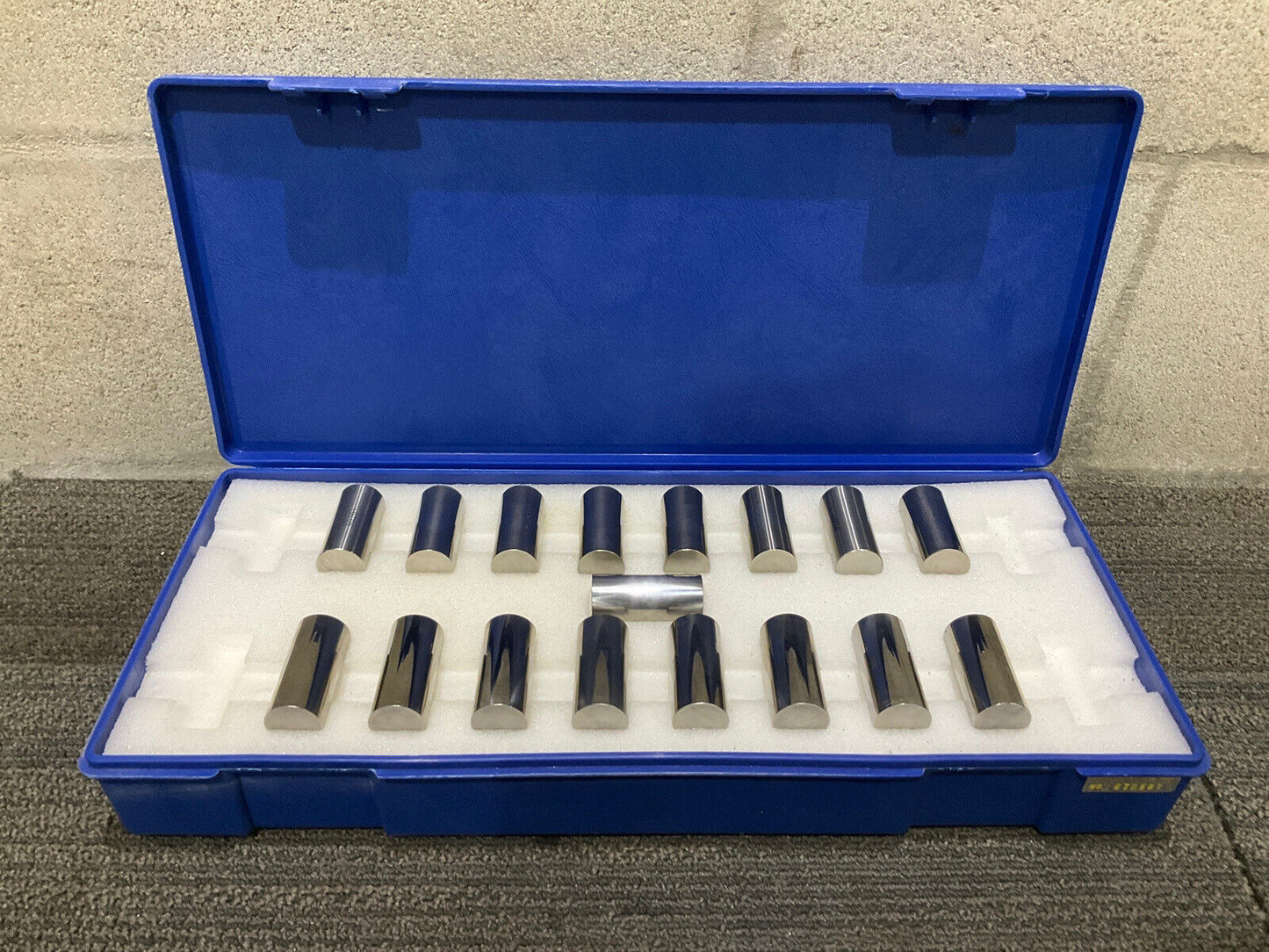 VAN KEUREN .9020-.9260 17 PIECE PIN GAUGE SET 333